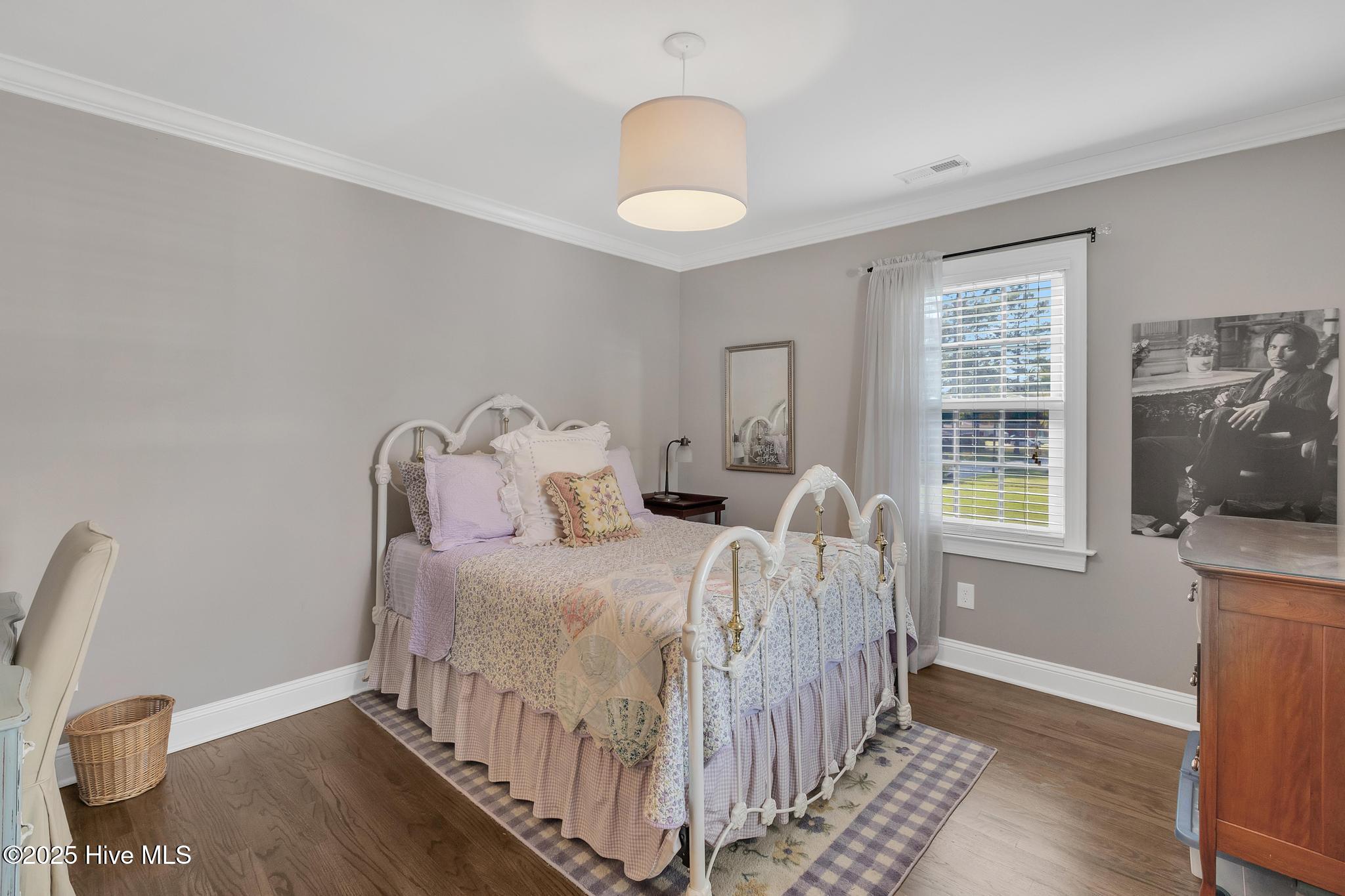 100527249 | Photo 48