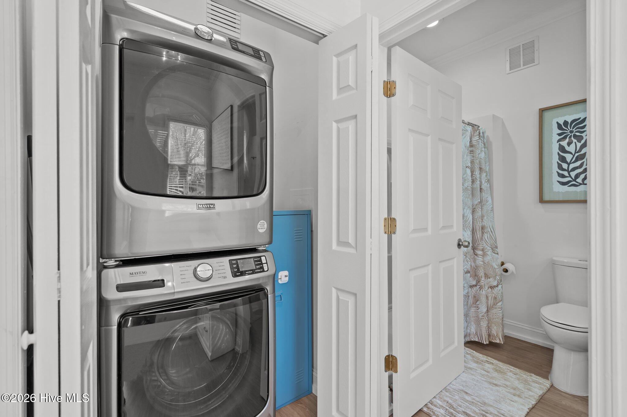 100550595 | Photo 22