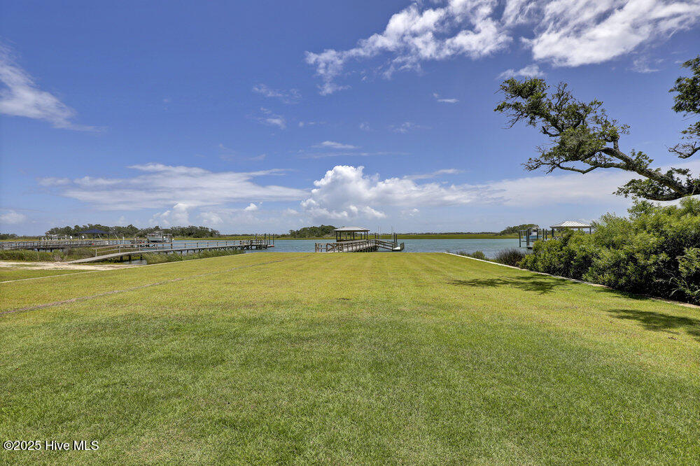 100556855 | Photo 42