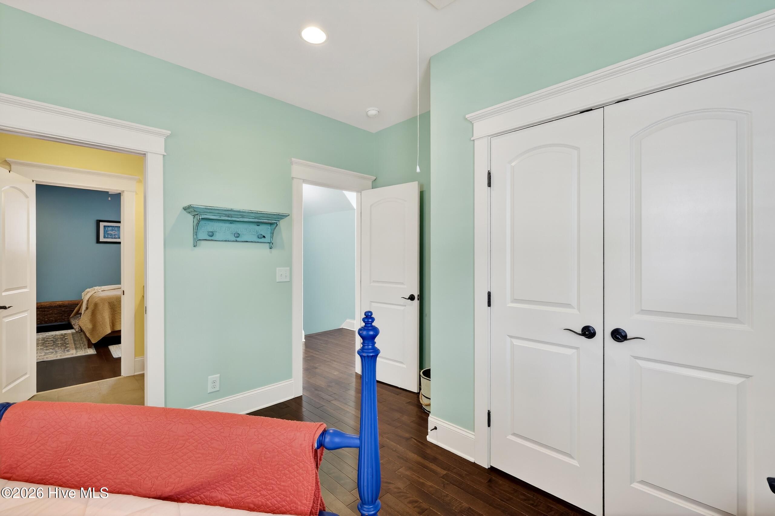 100559035 | Photo 29