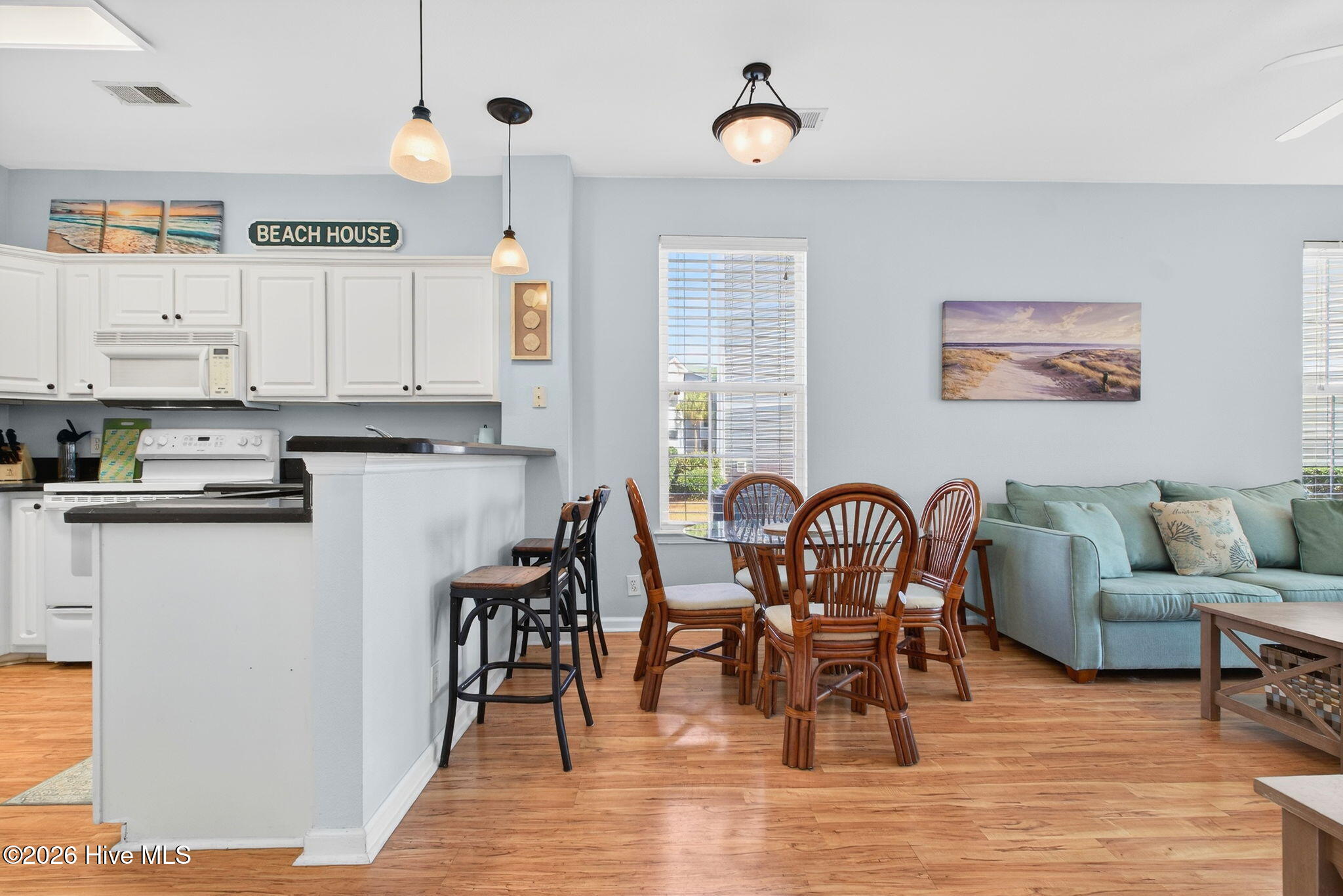 100559381 | Photo 13