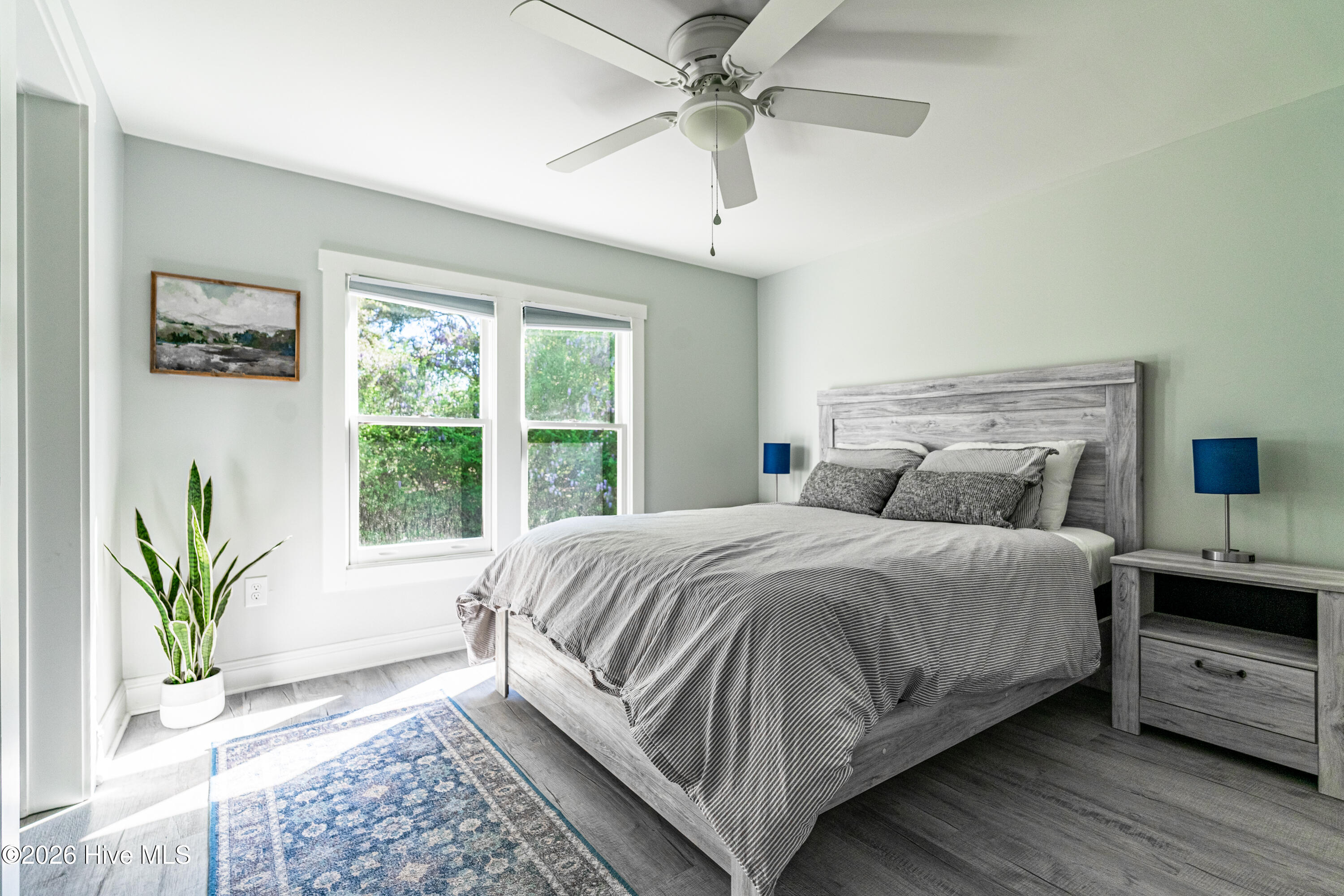 100563568 | Photo 24