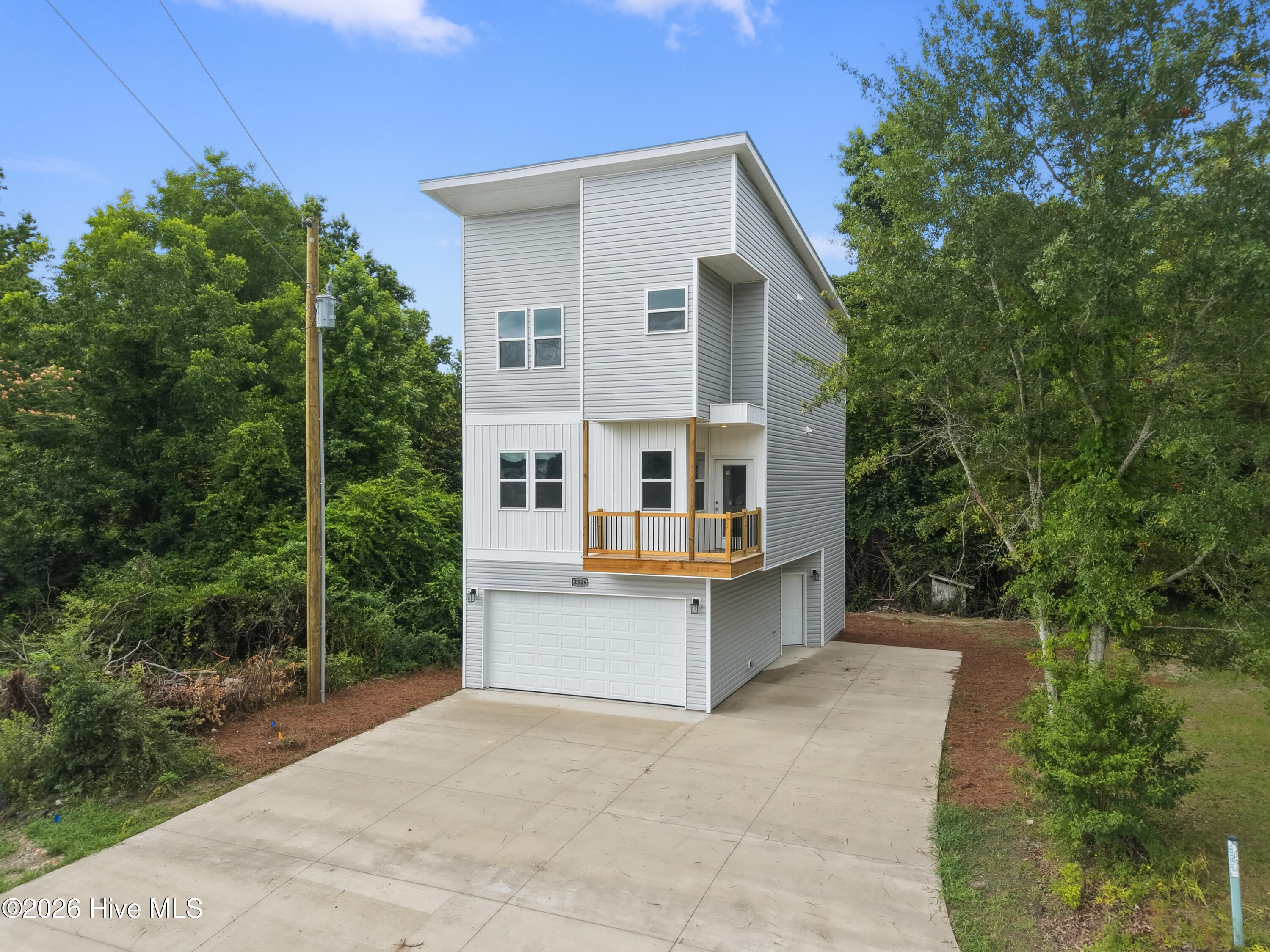 2326 Piney Green Road,Midway Park