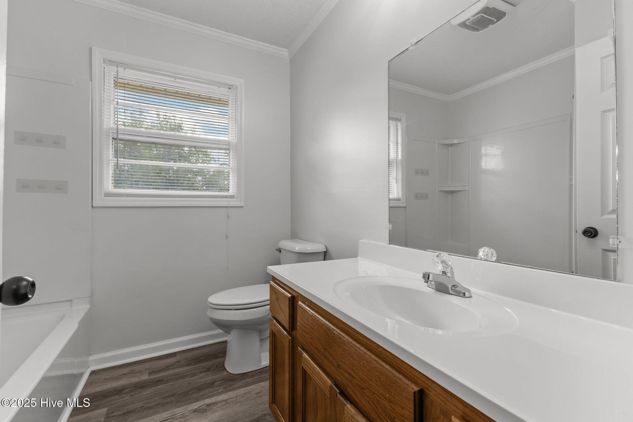 100526515 | Photo 14