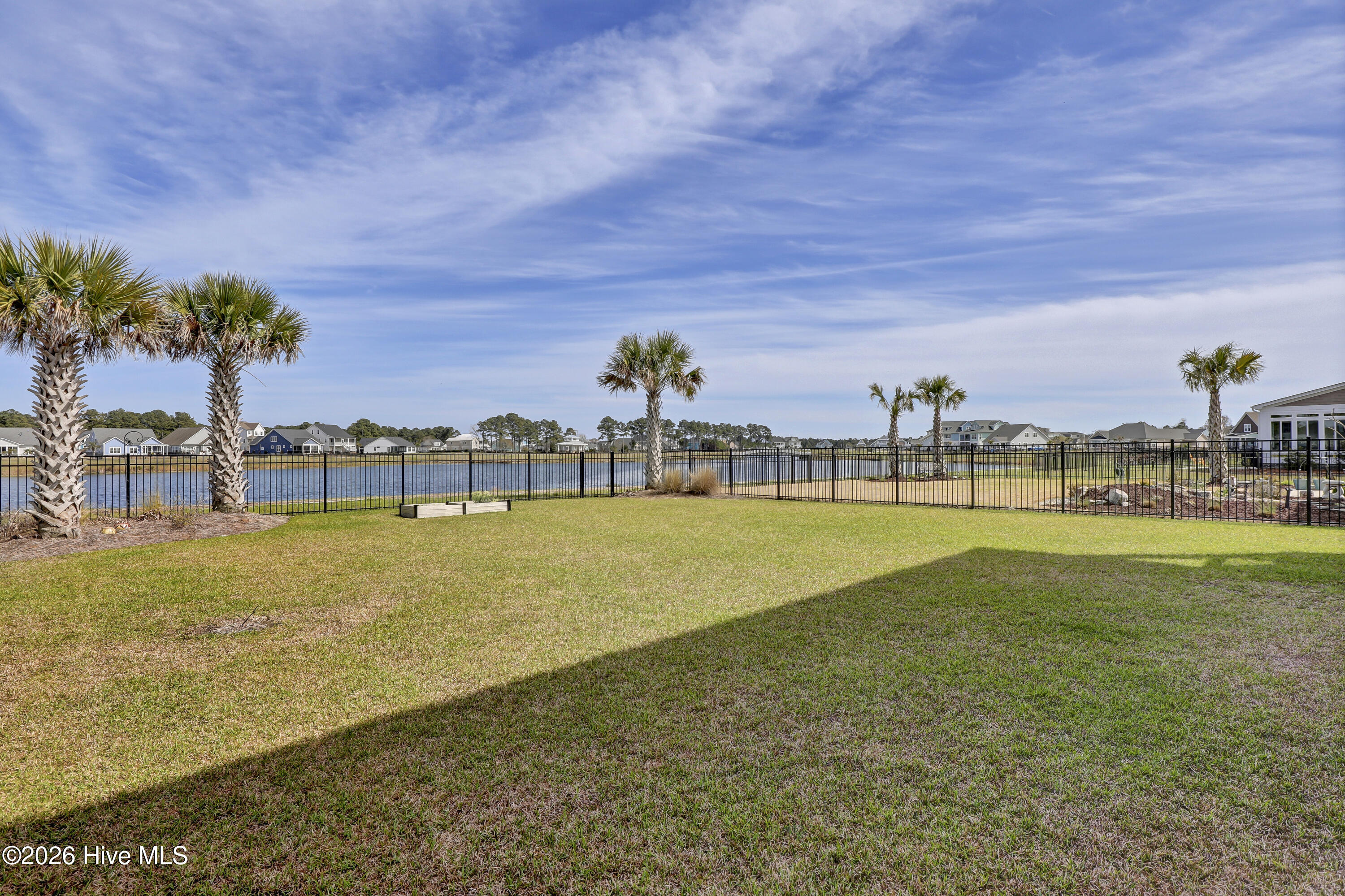 100561723 | Photo 50