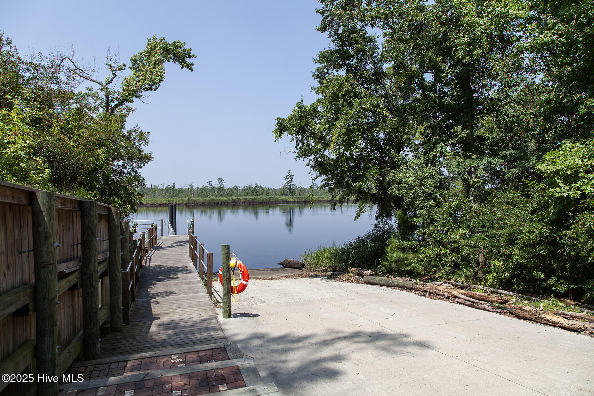 100556749 | Photo 62