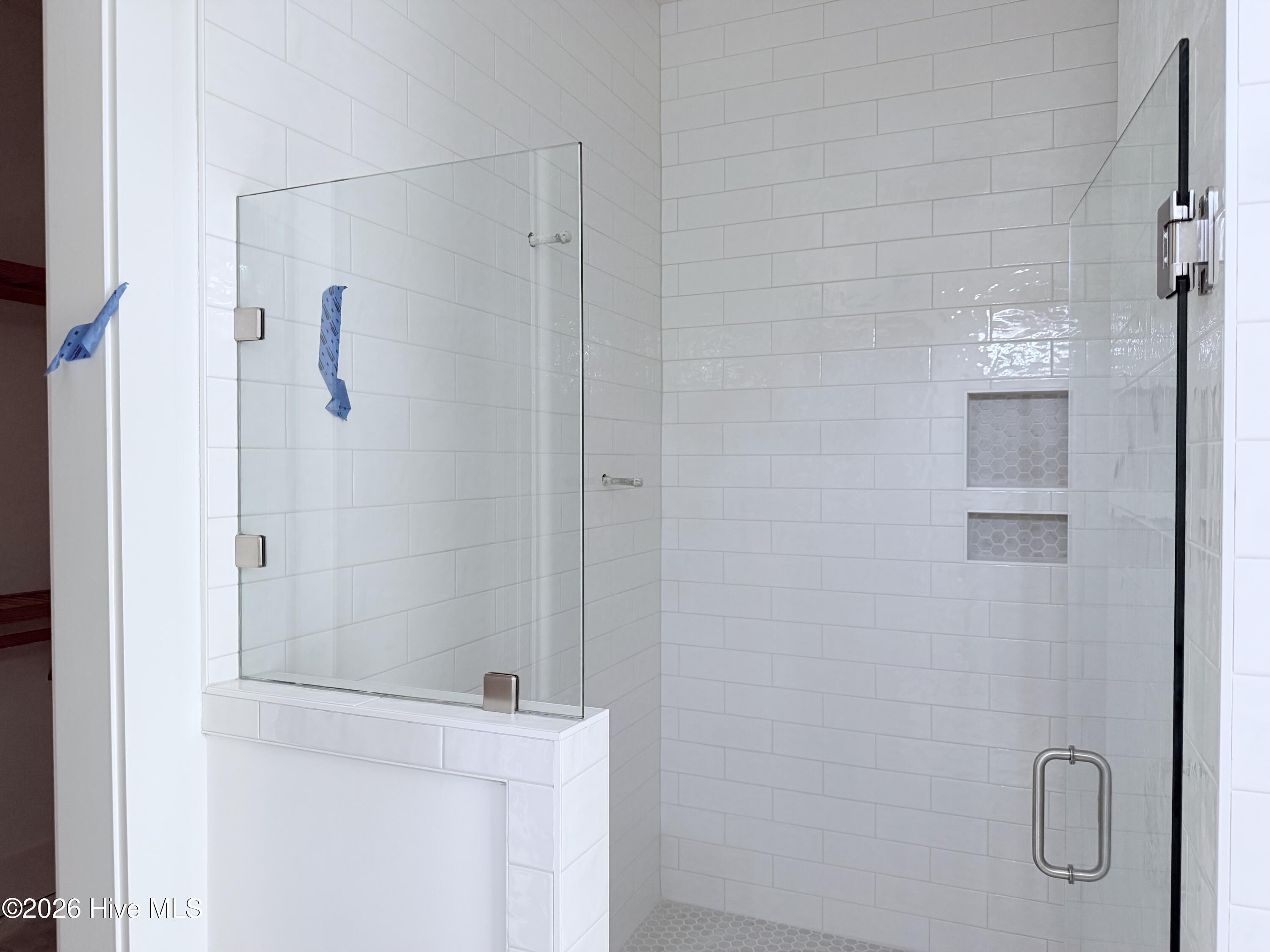 100543338 | Photo 18