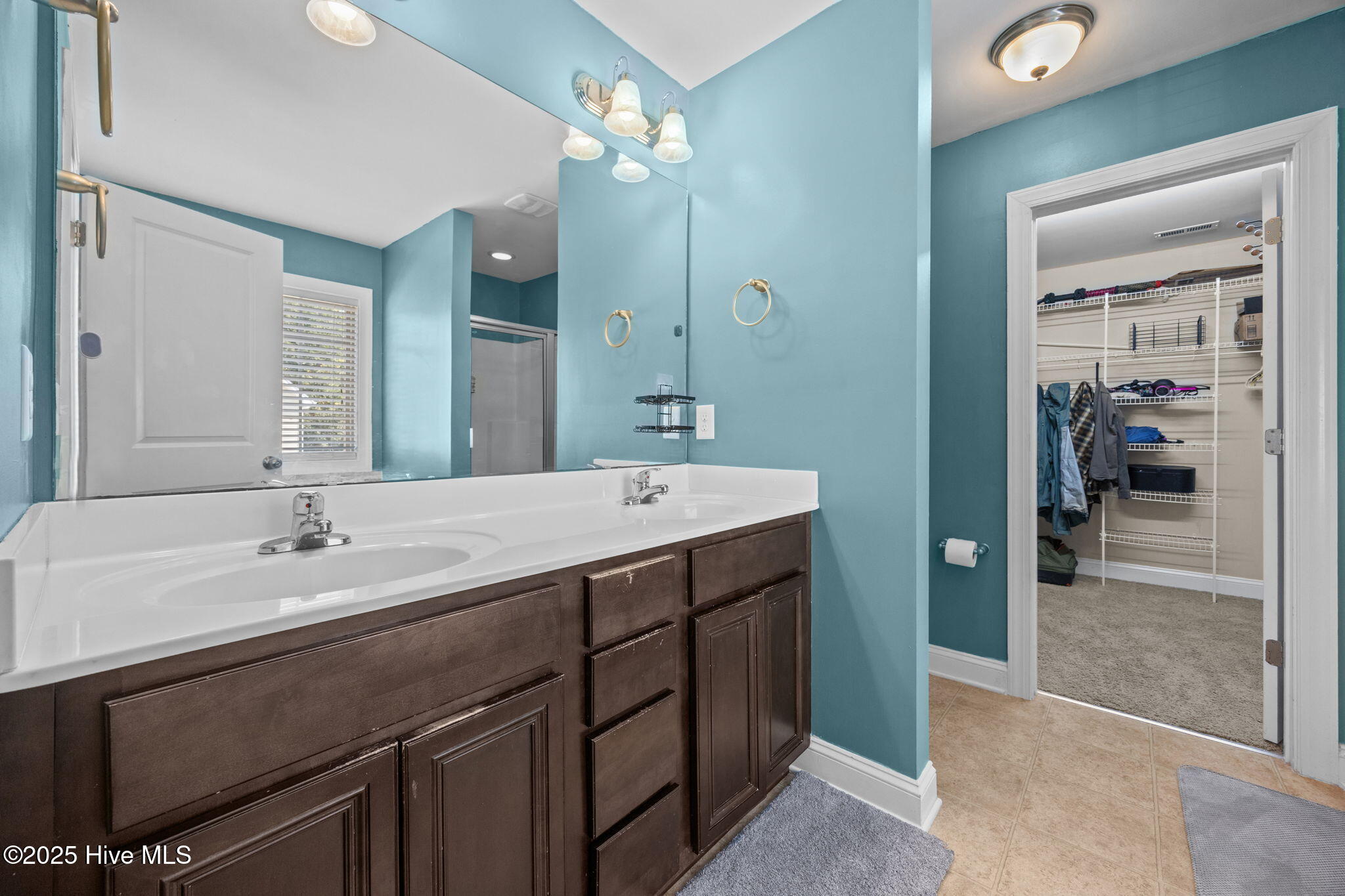 100533509 | Photo 21