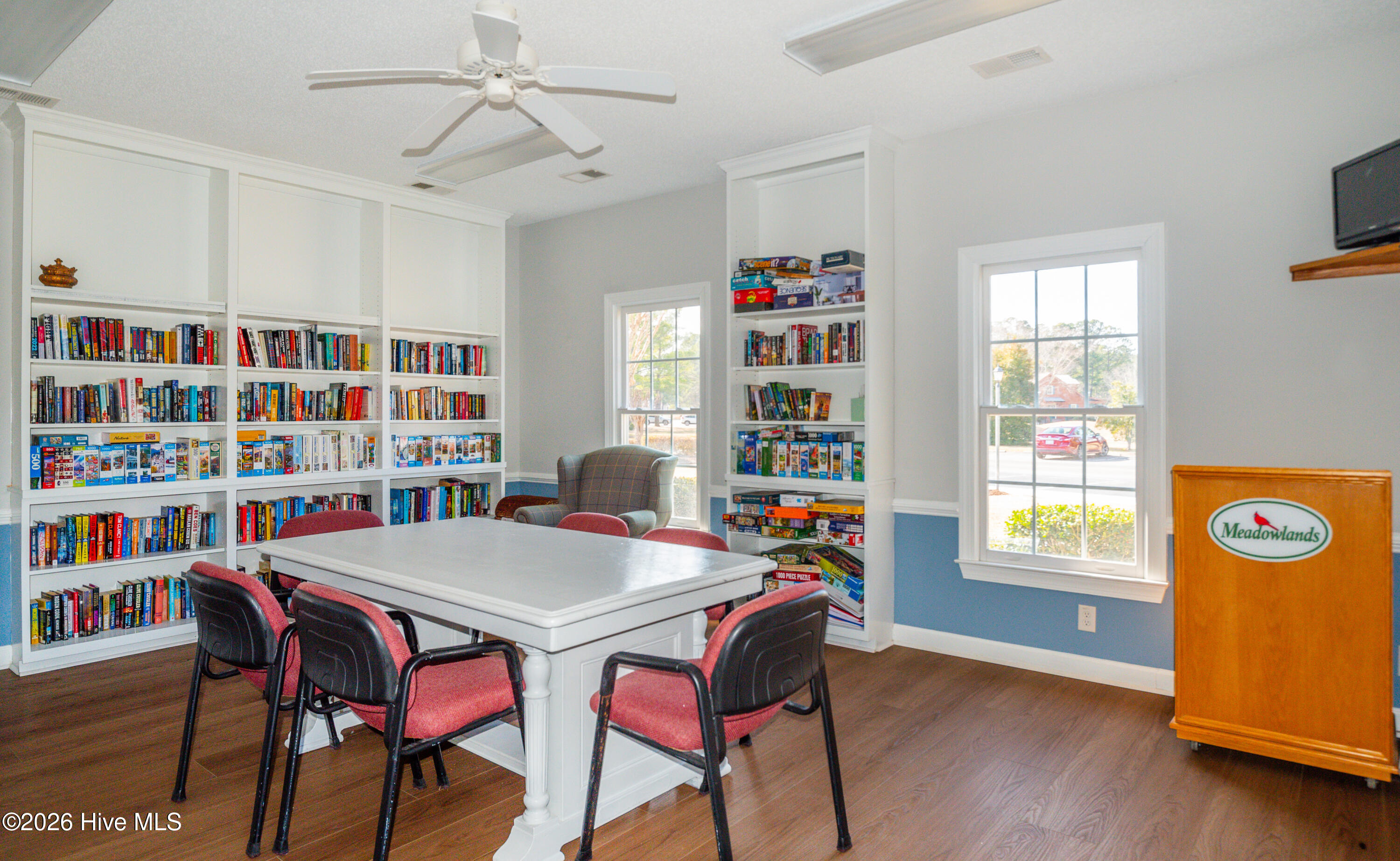 100547113 | Photo 56