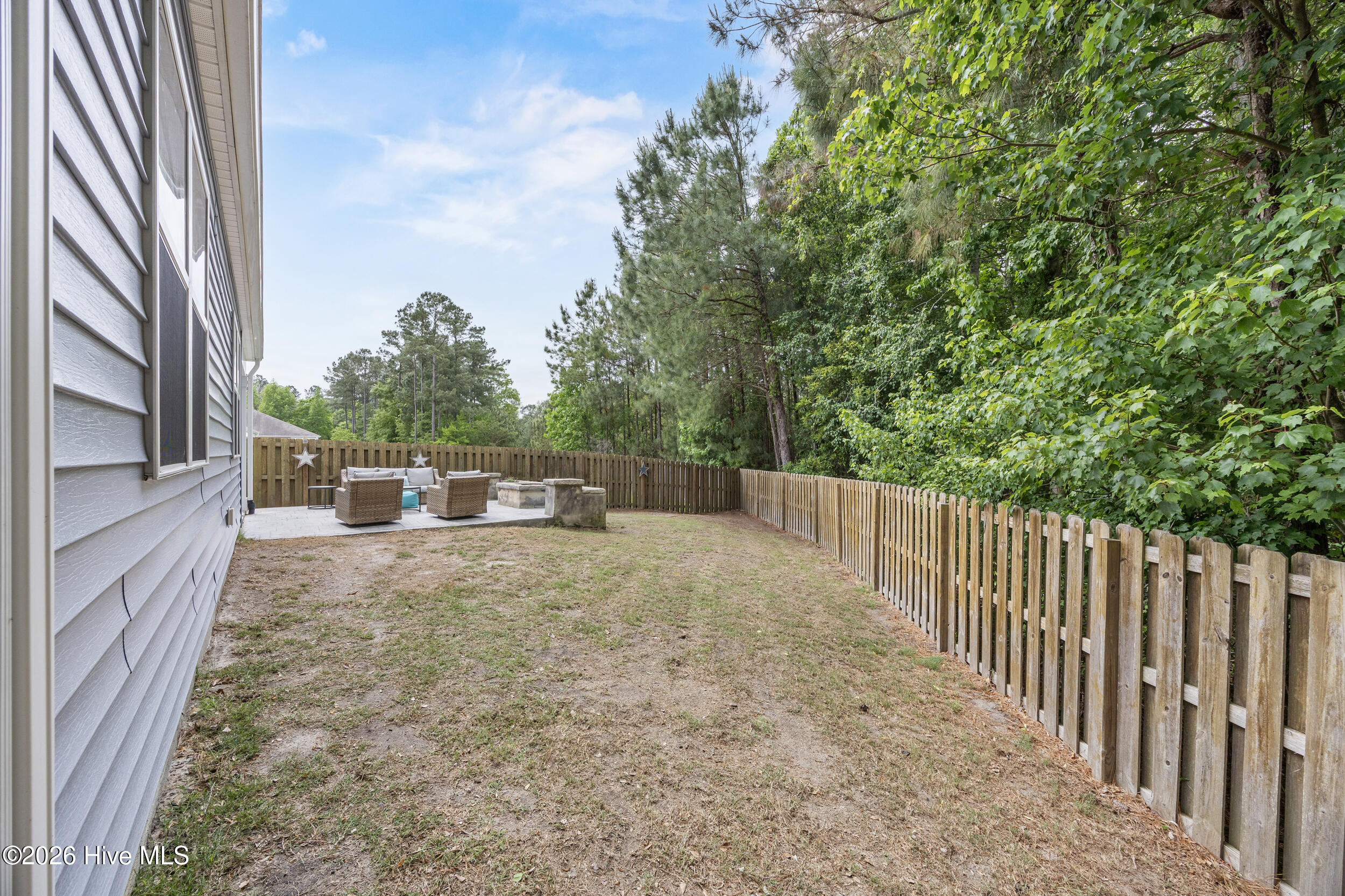 100570461 | Photo 29