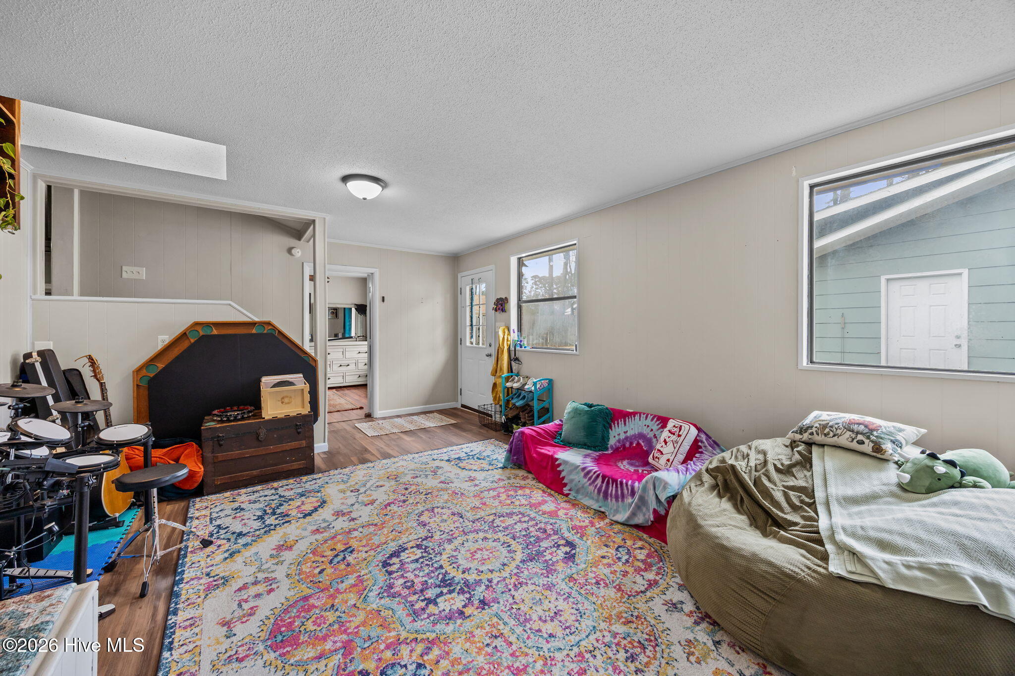 100555737 | Photo 21