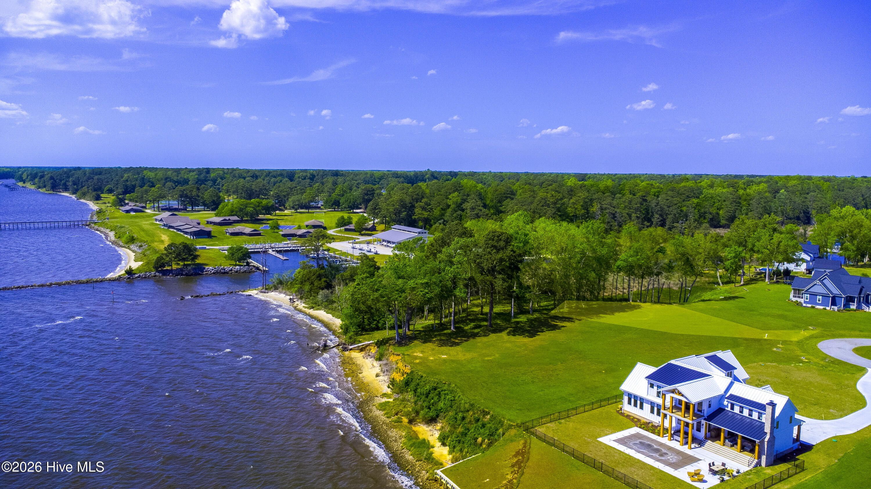 16 Wax Myrtle Court,Minnesott Beach
