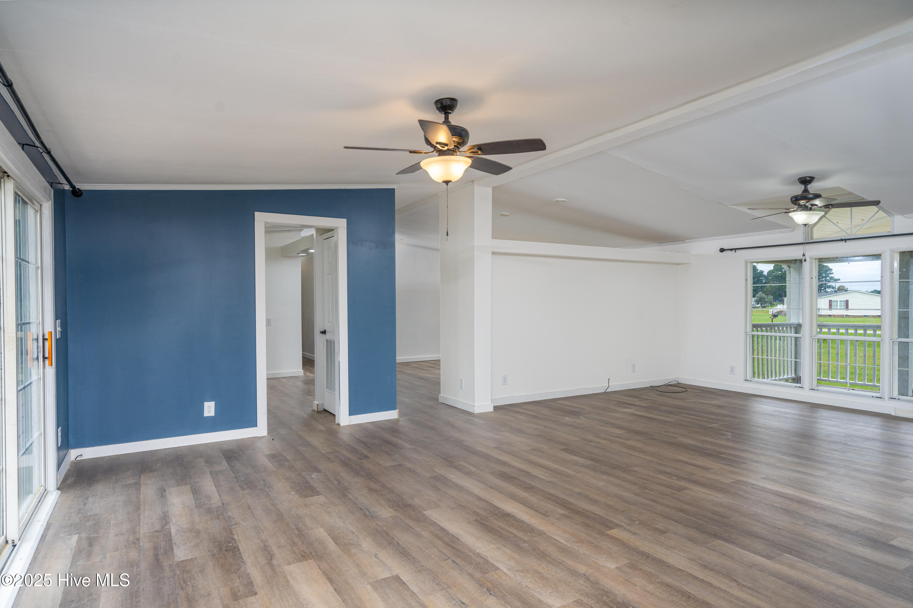 100536641 | Photo 17