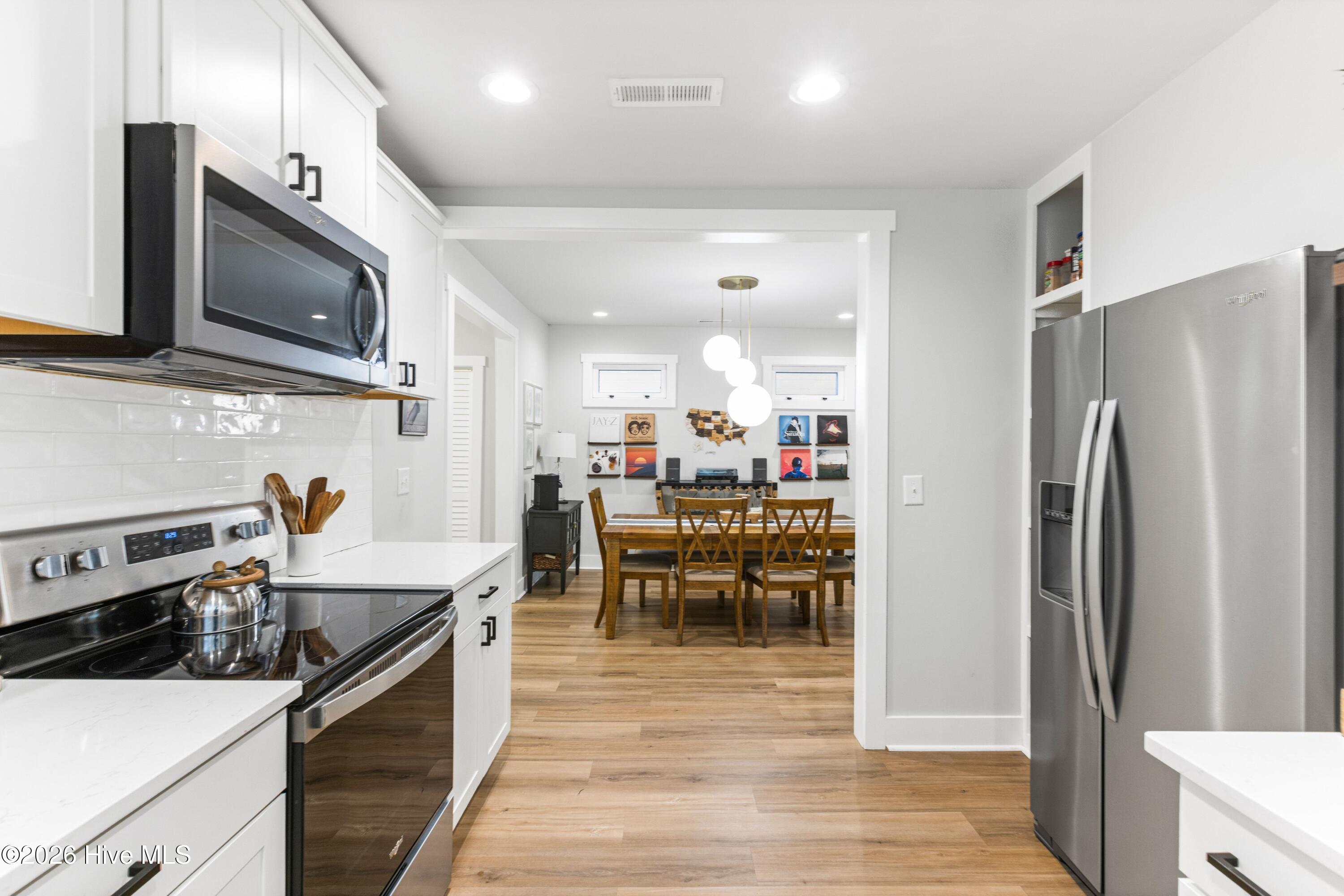 100559701 | Photo 15