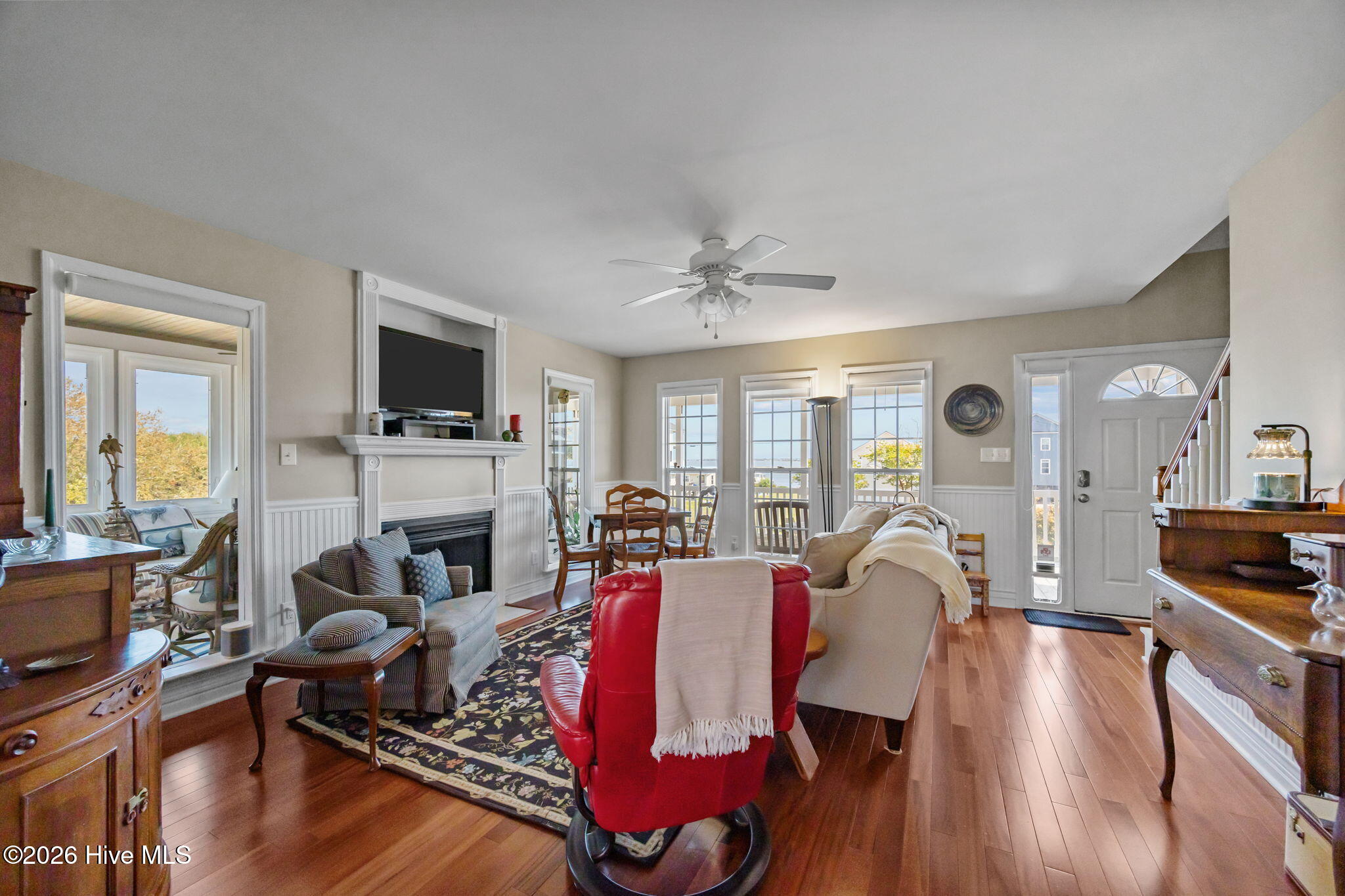 160 Live Oak Road,Newport