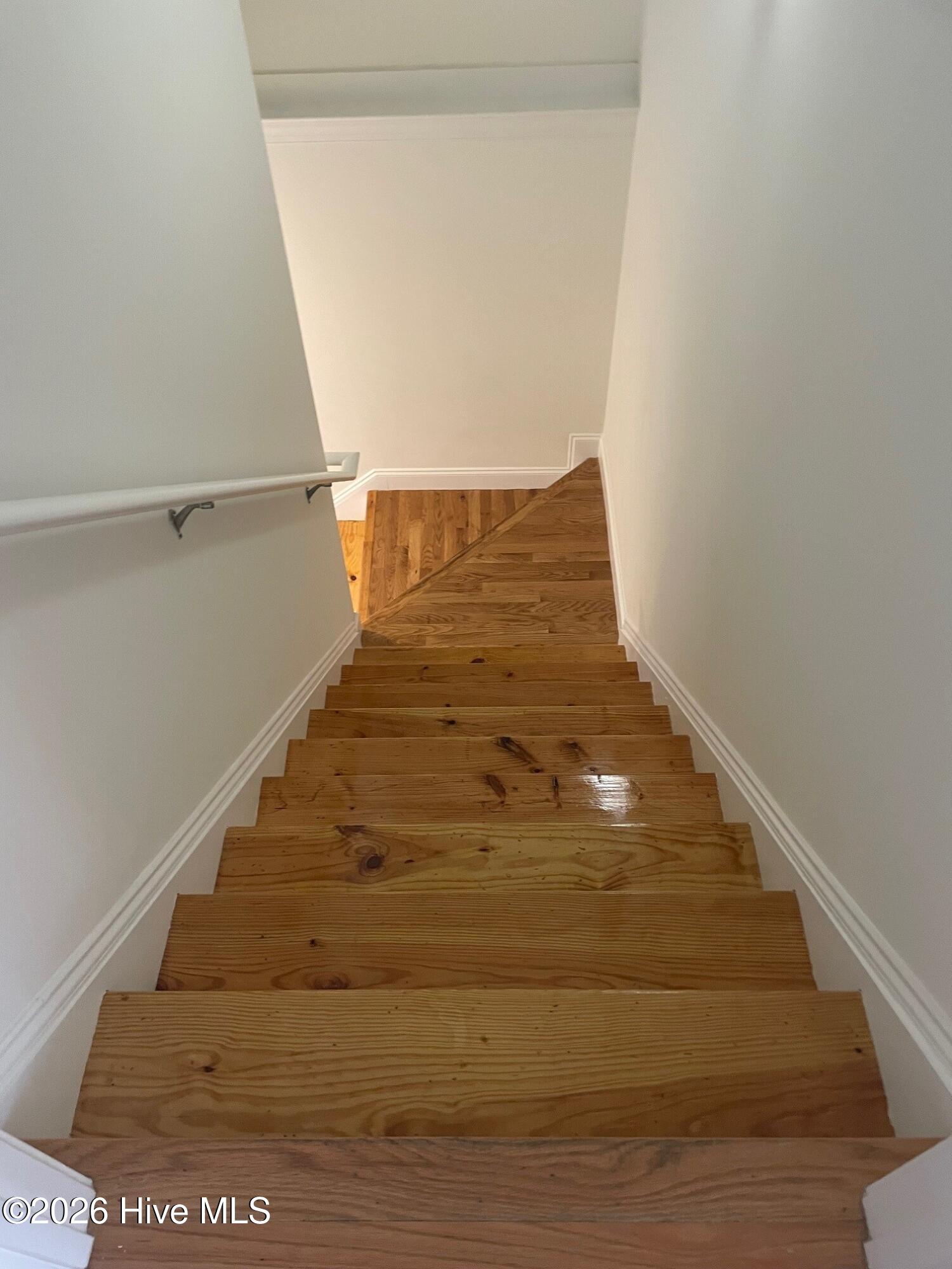 100534770 | Photo 45