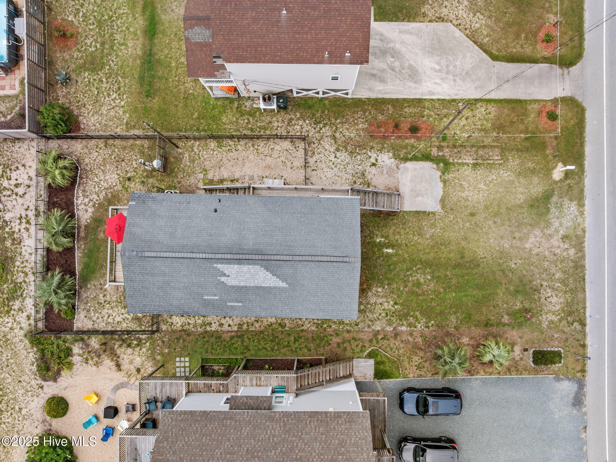 100525706 | Photo 53