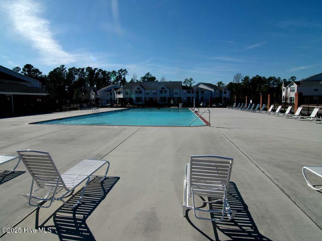 100557109 | Photo 24