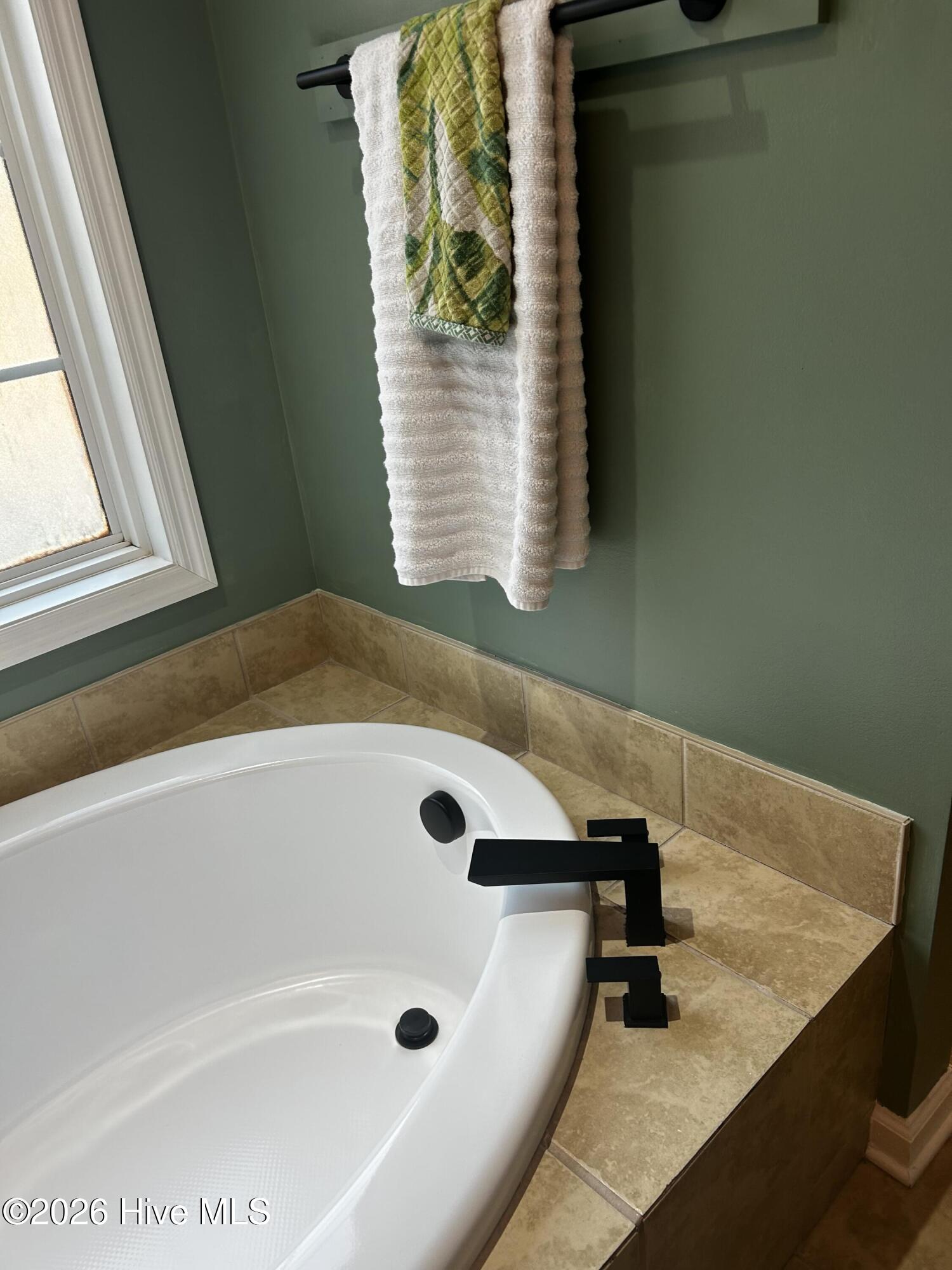 100562601 | Photo 28