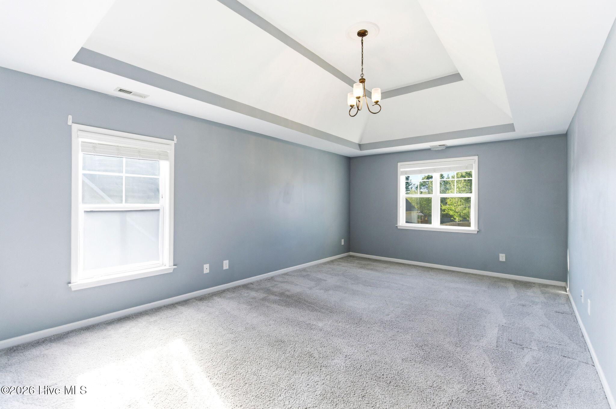 100566859 | Photo 34