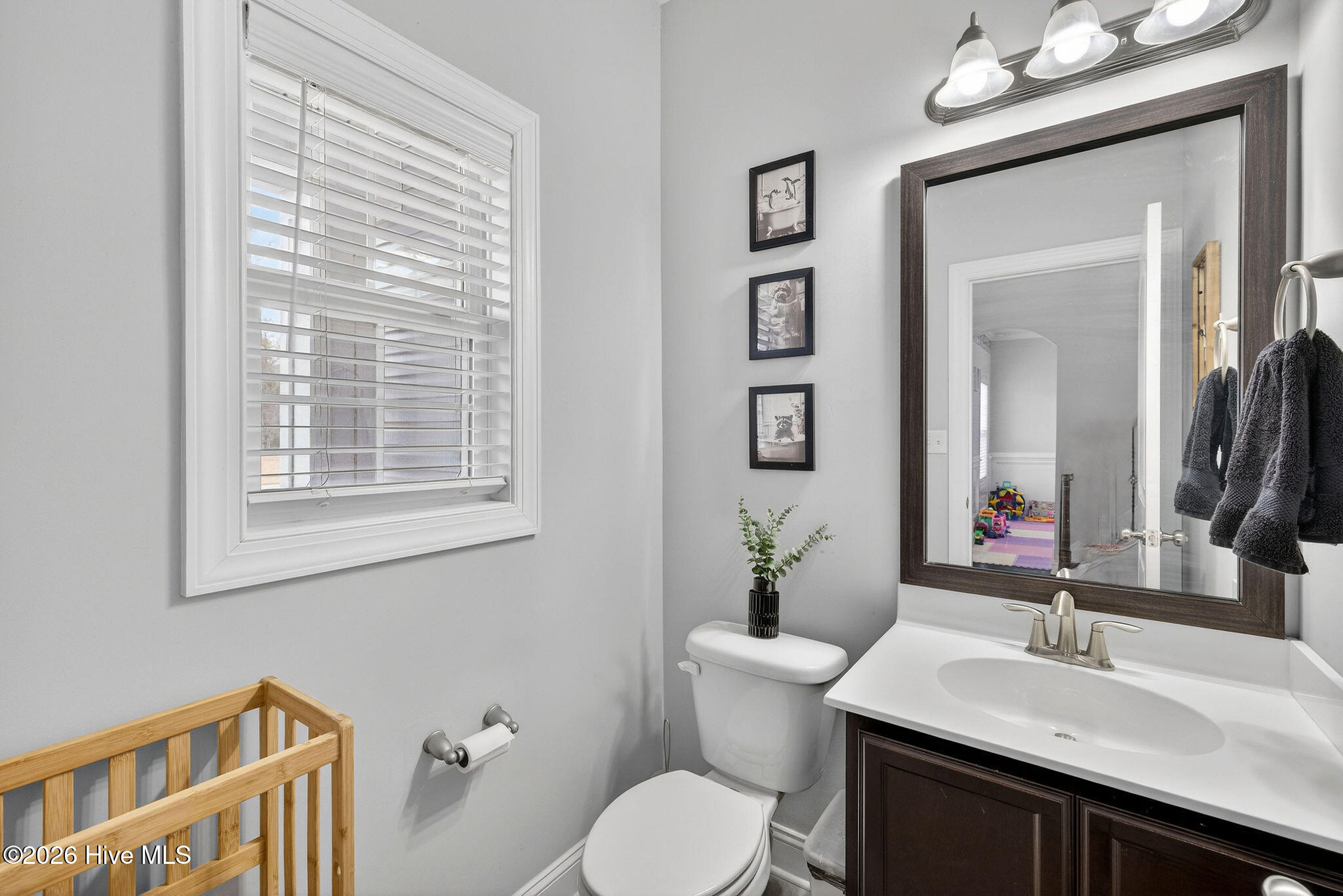 100557358 | Photo 18