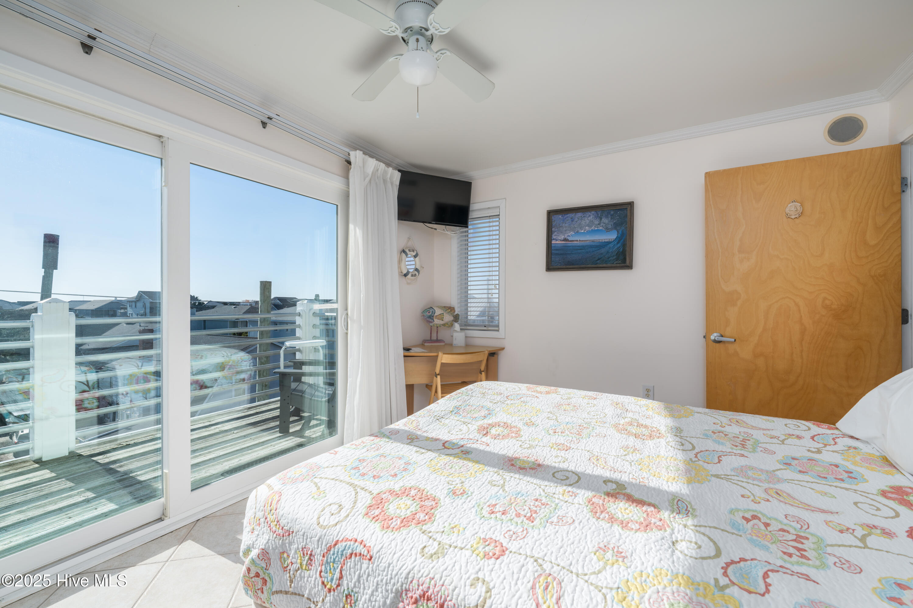 100547474 | Photo 11