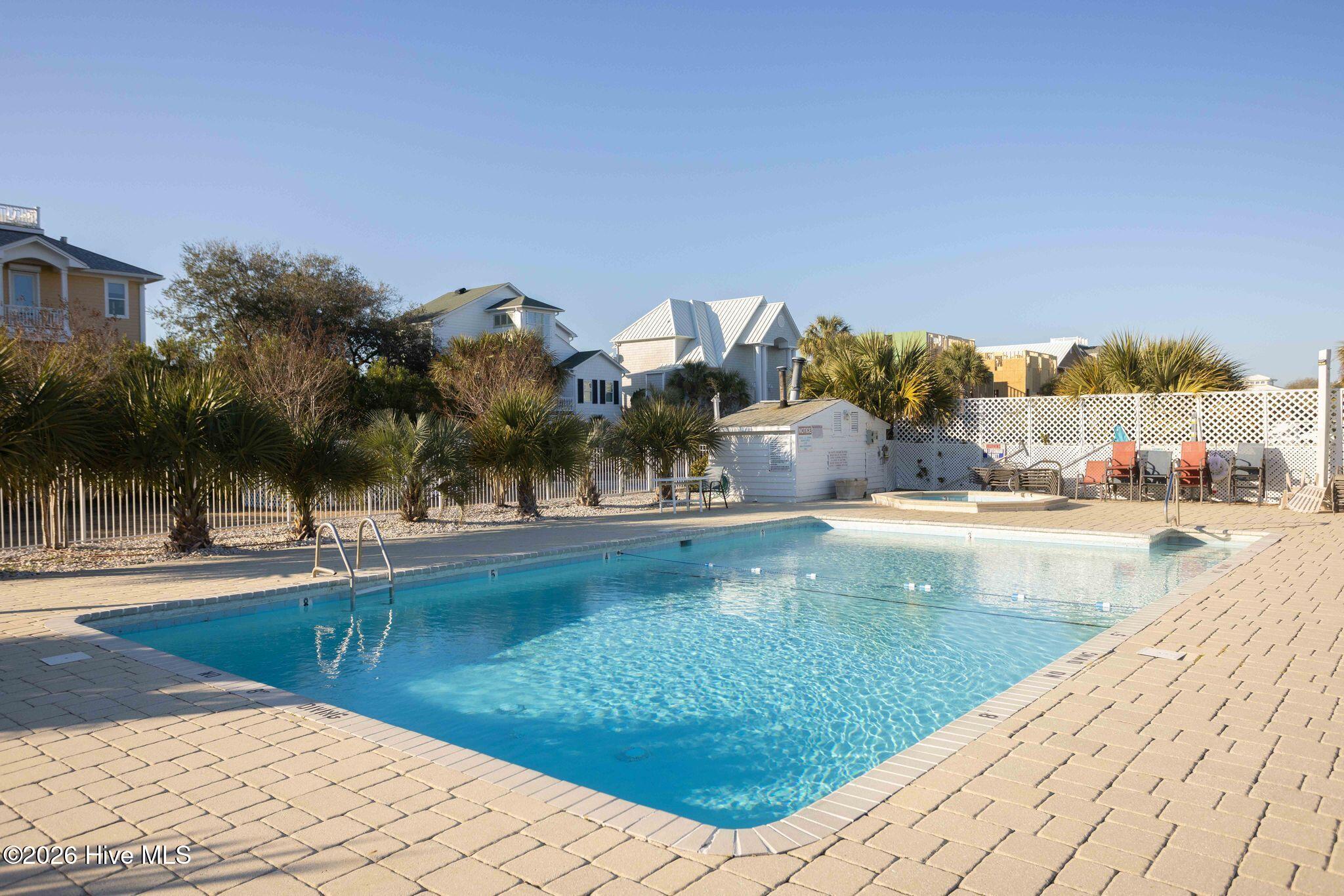 100554597 | Photo 56