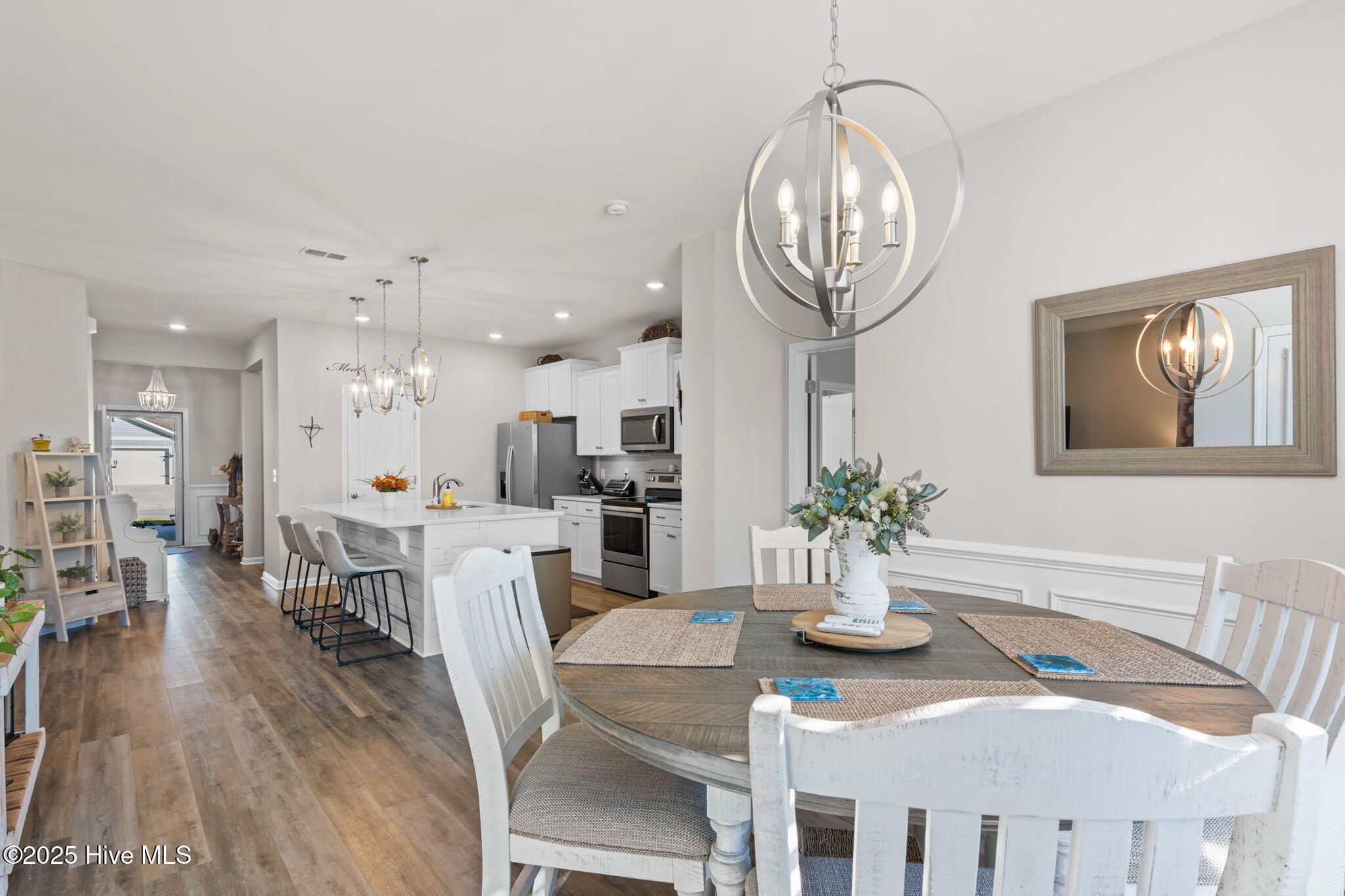 100535232 | Photo 16