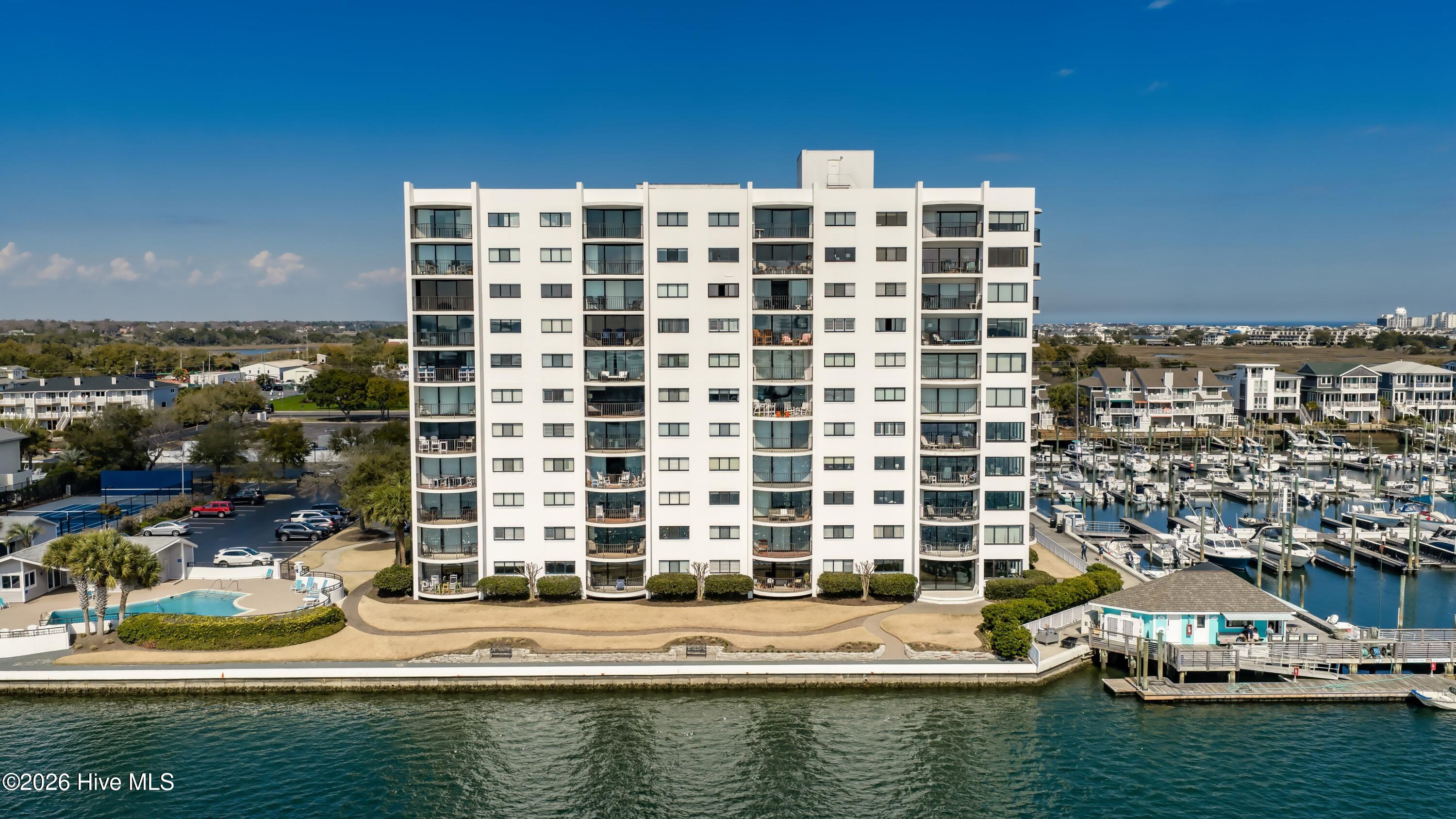 100559794 | Photo 32