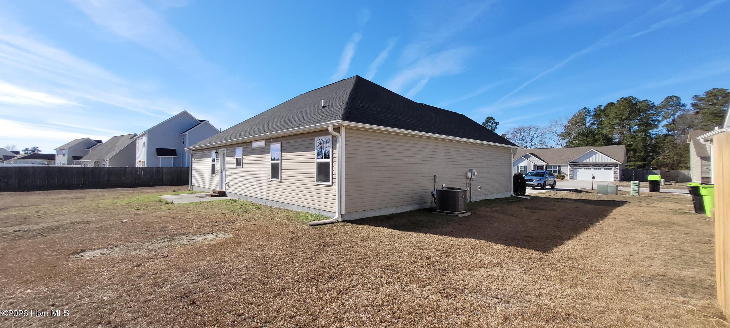 100550457 | Photo 10