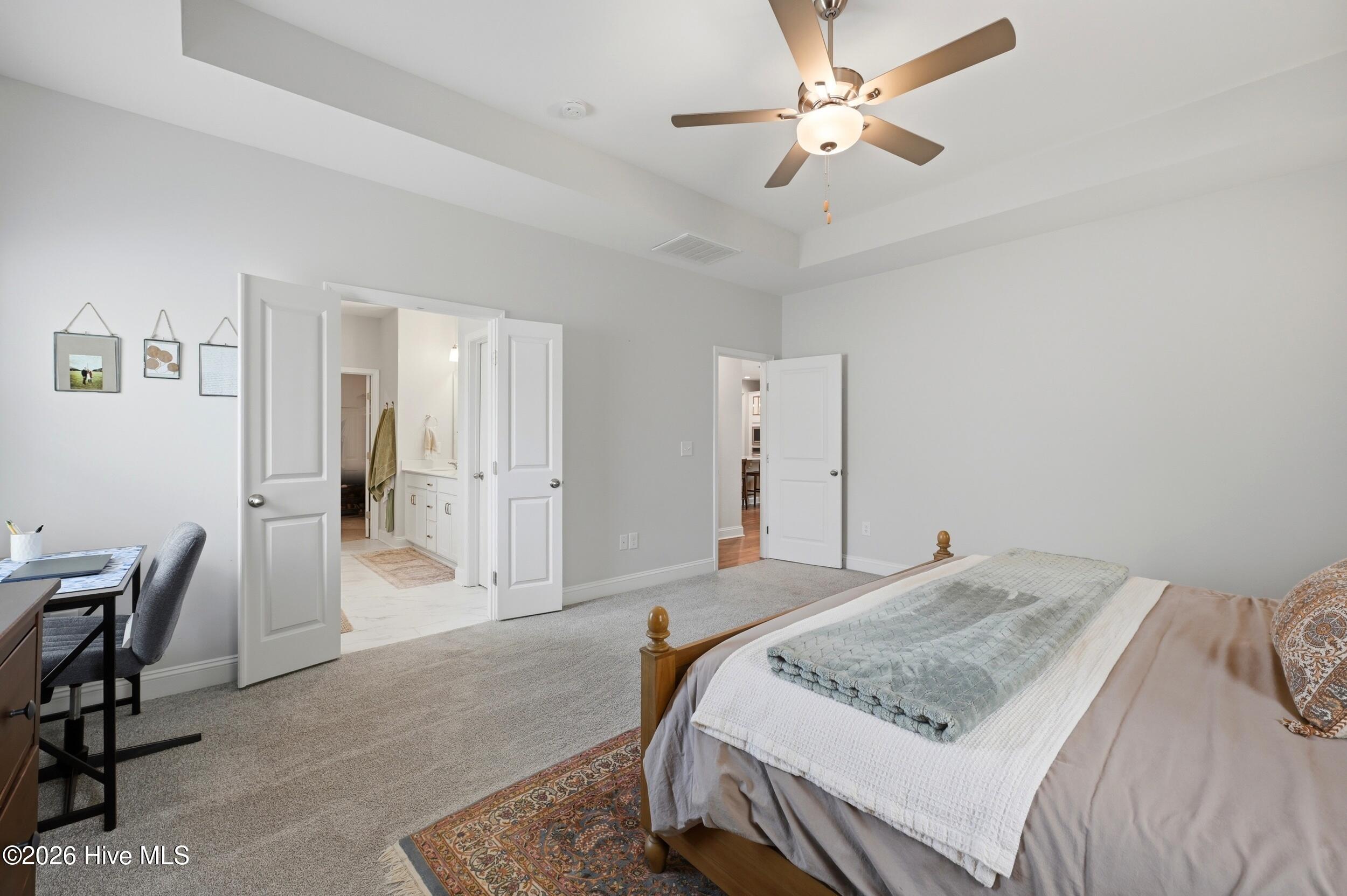 100562892 | Photo 19