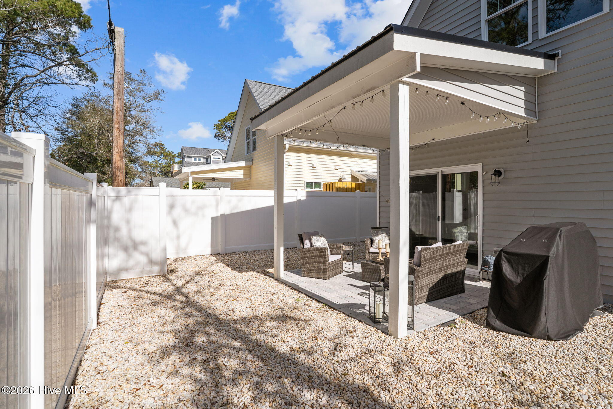 100547454 | Photo 33