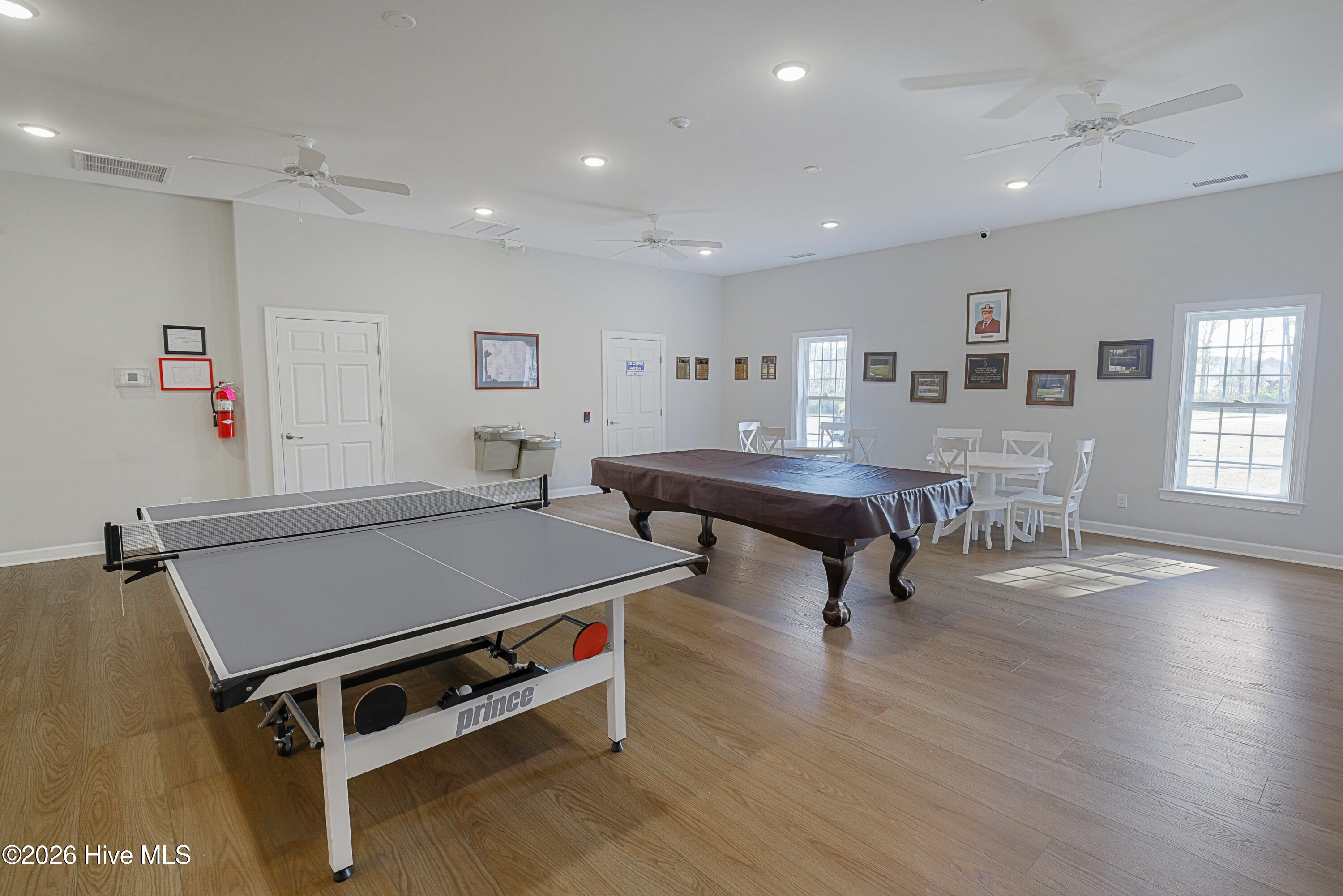 100547113 | Photo 55