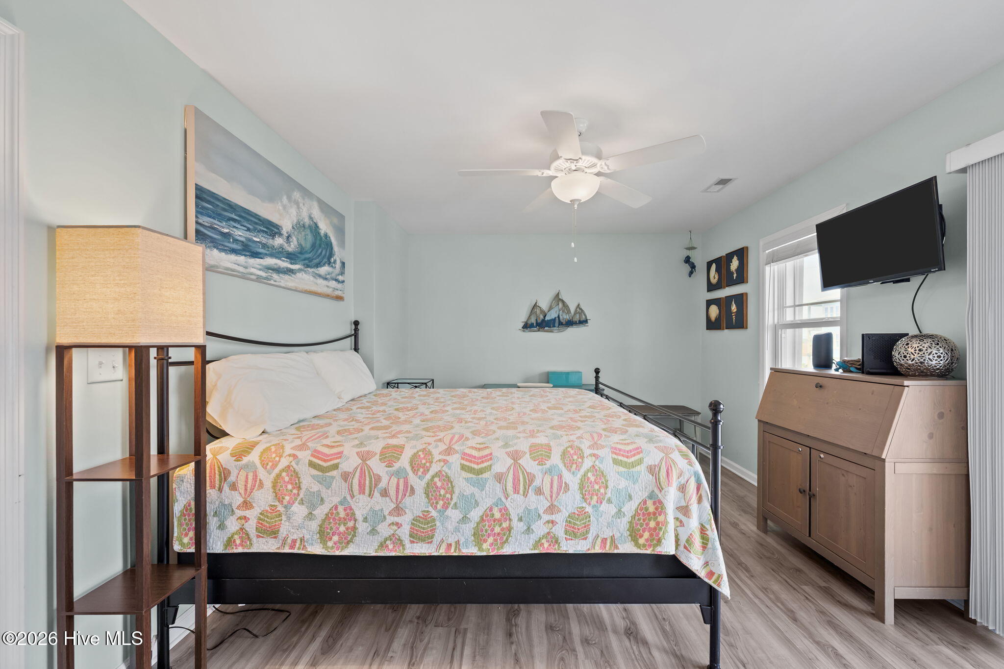 100563111 | Photo 12