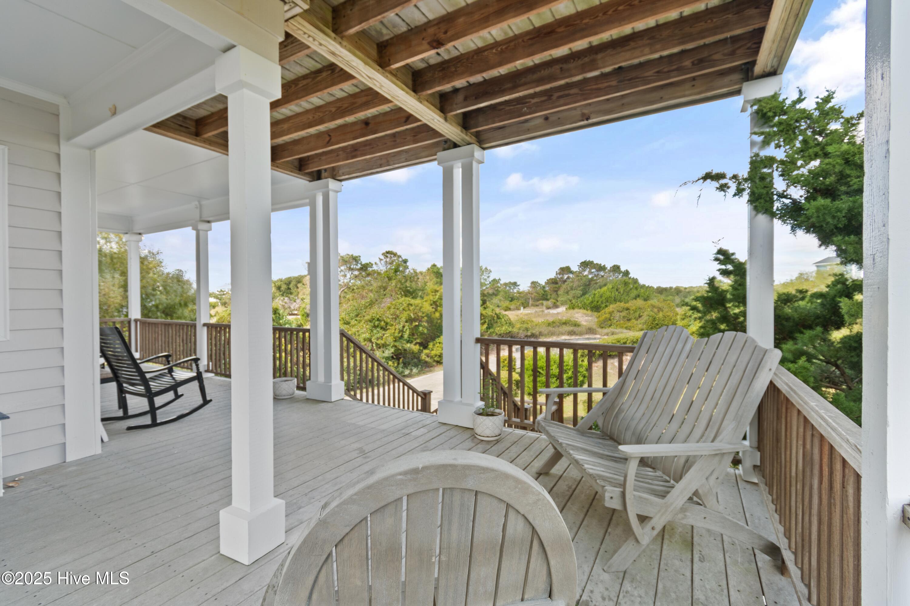 100536702 | Photo 42