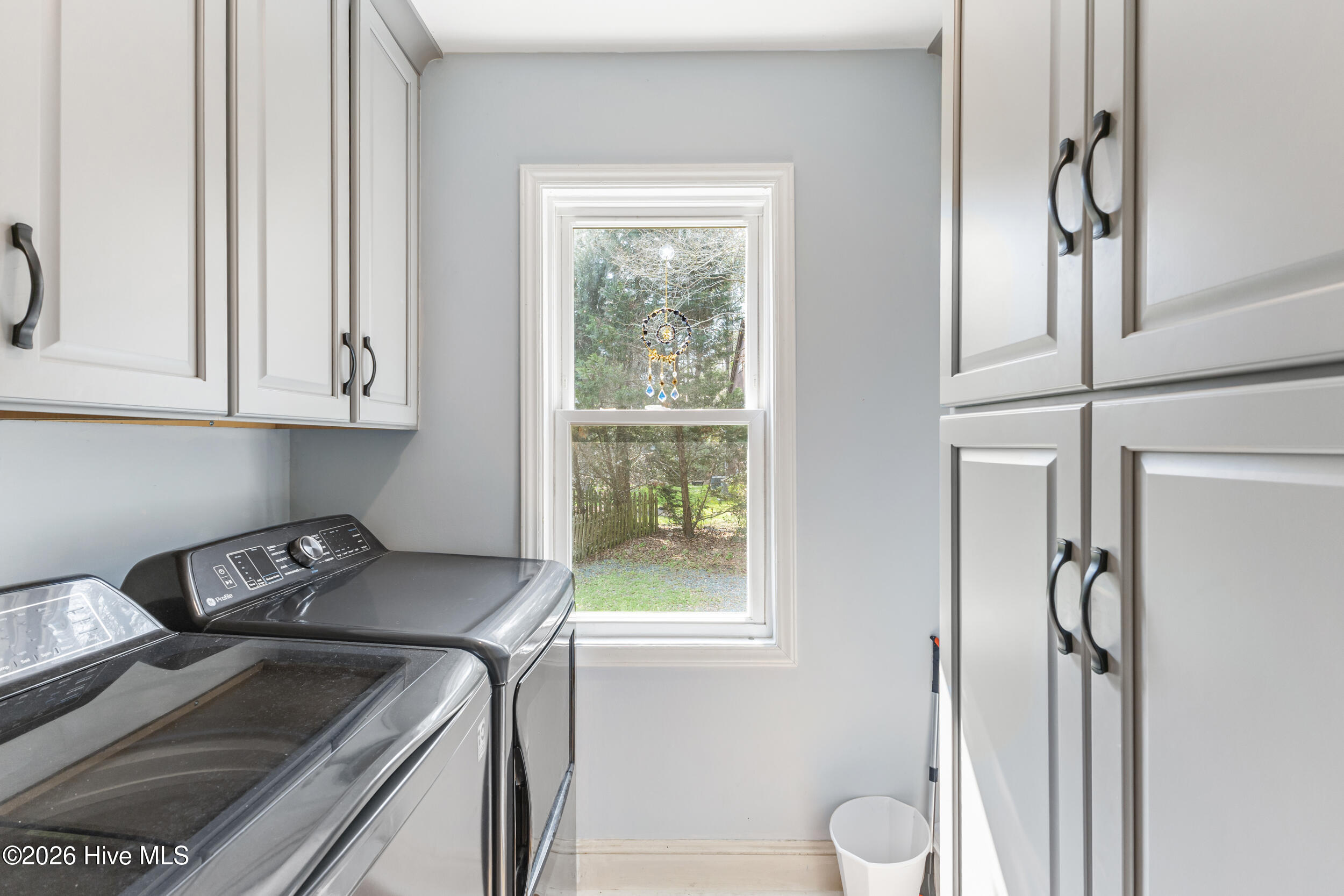 100560648 | Photo 37