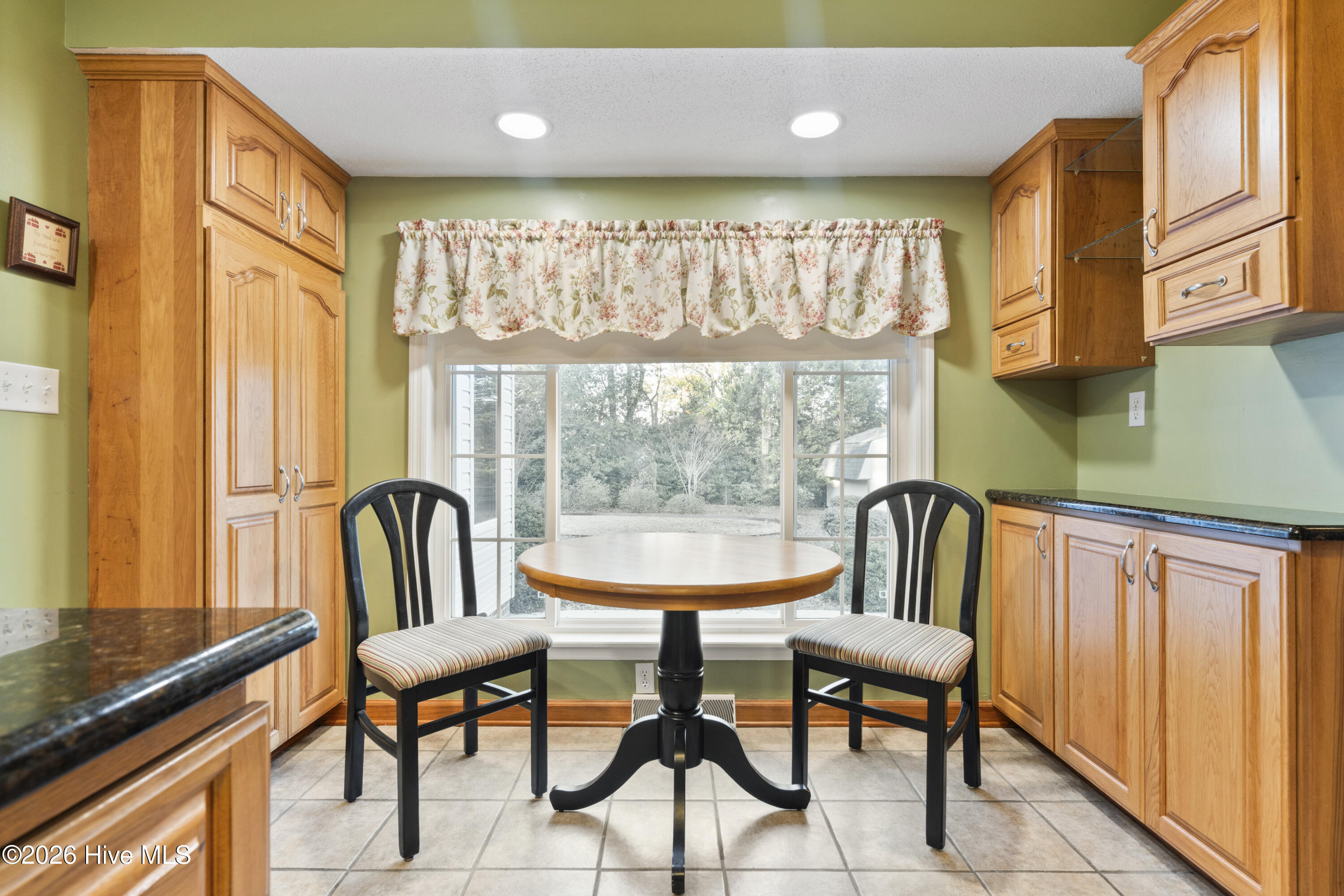 100549887 | Photo 38