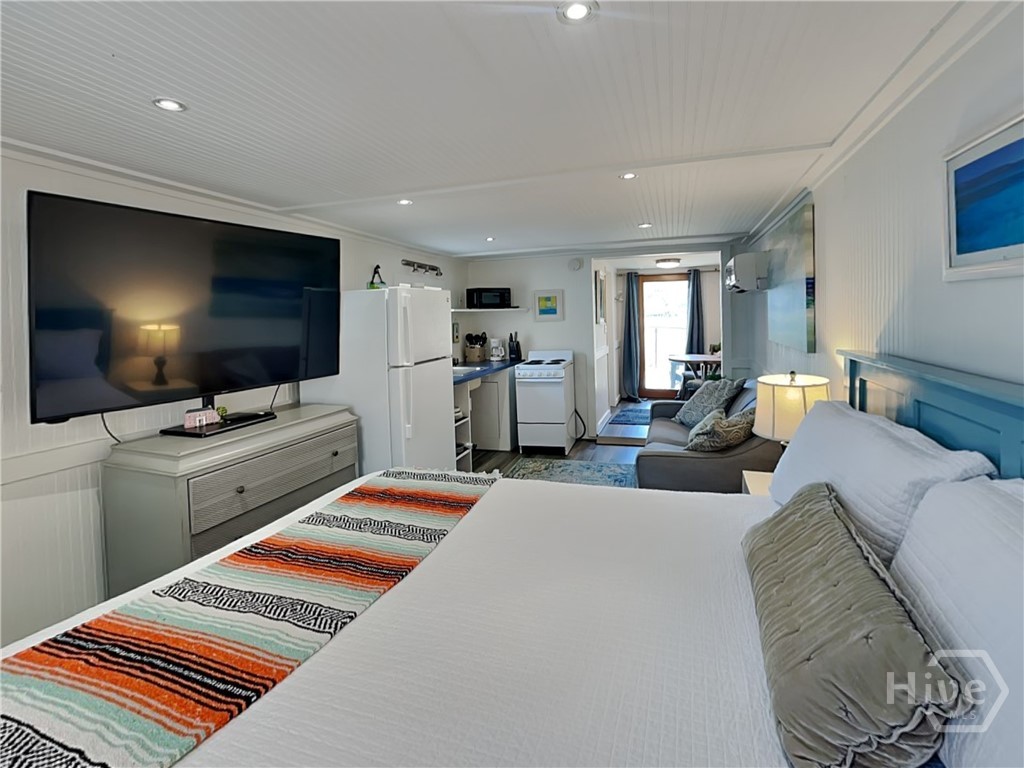 Cute private cottage