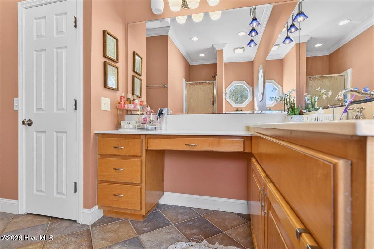 100551977 | Photo 29