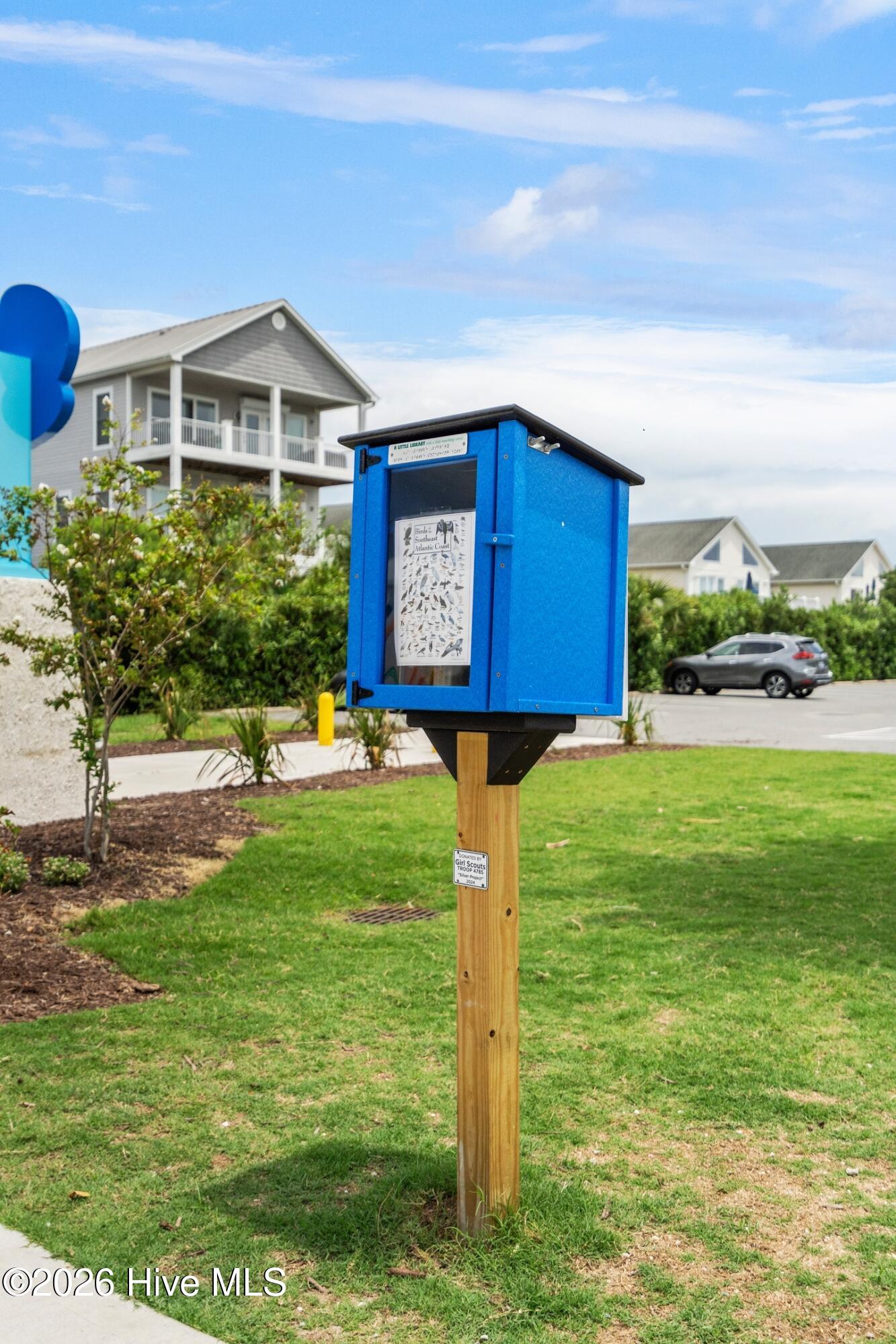 100549169 | Photo 64