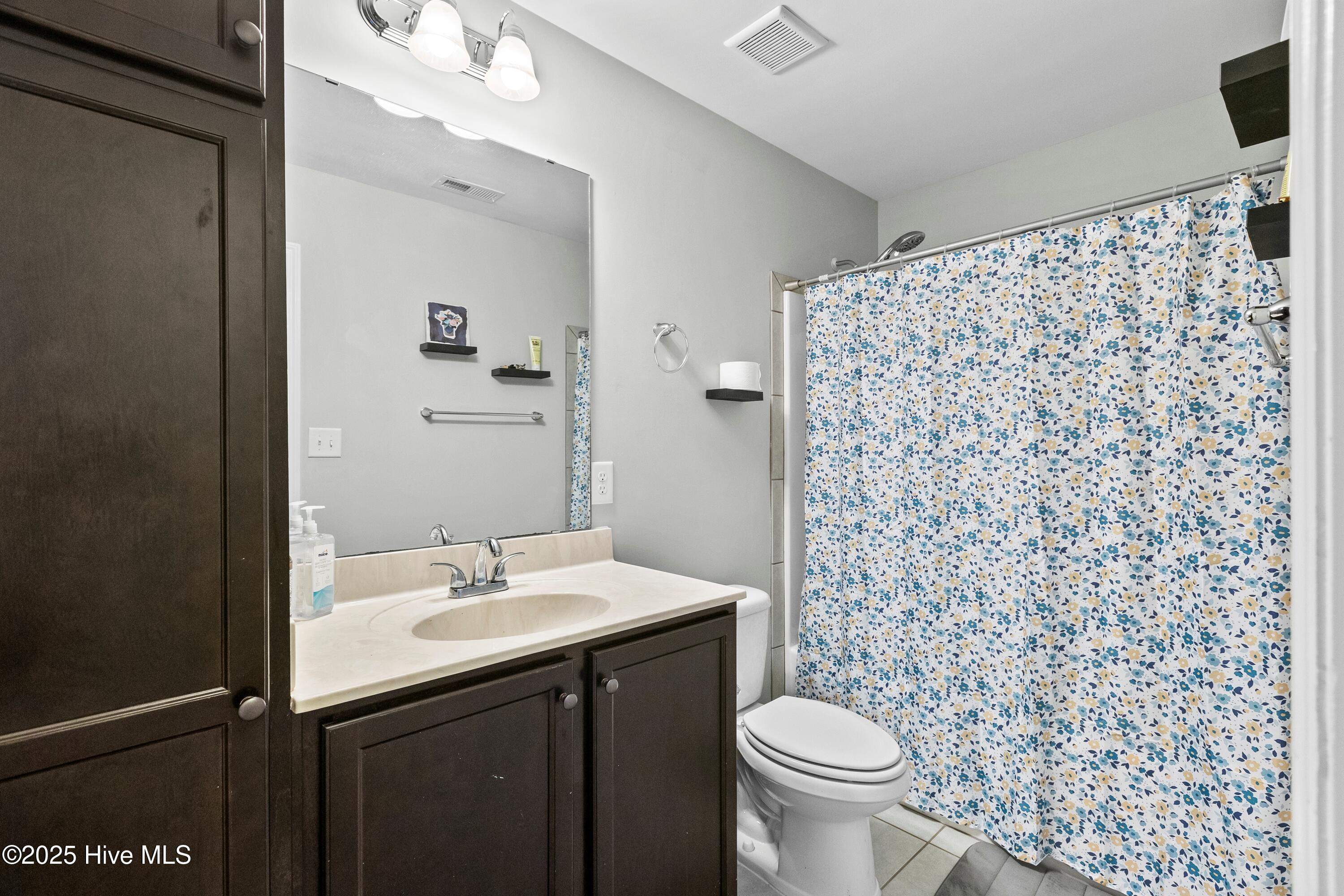 100545140 | Photo 28