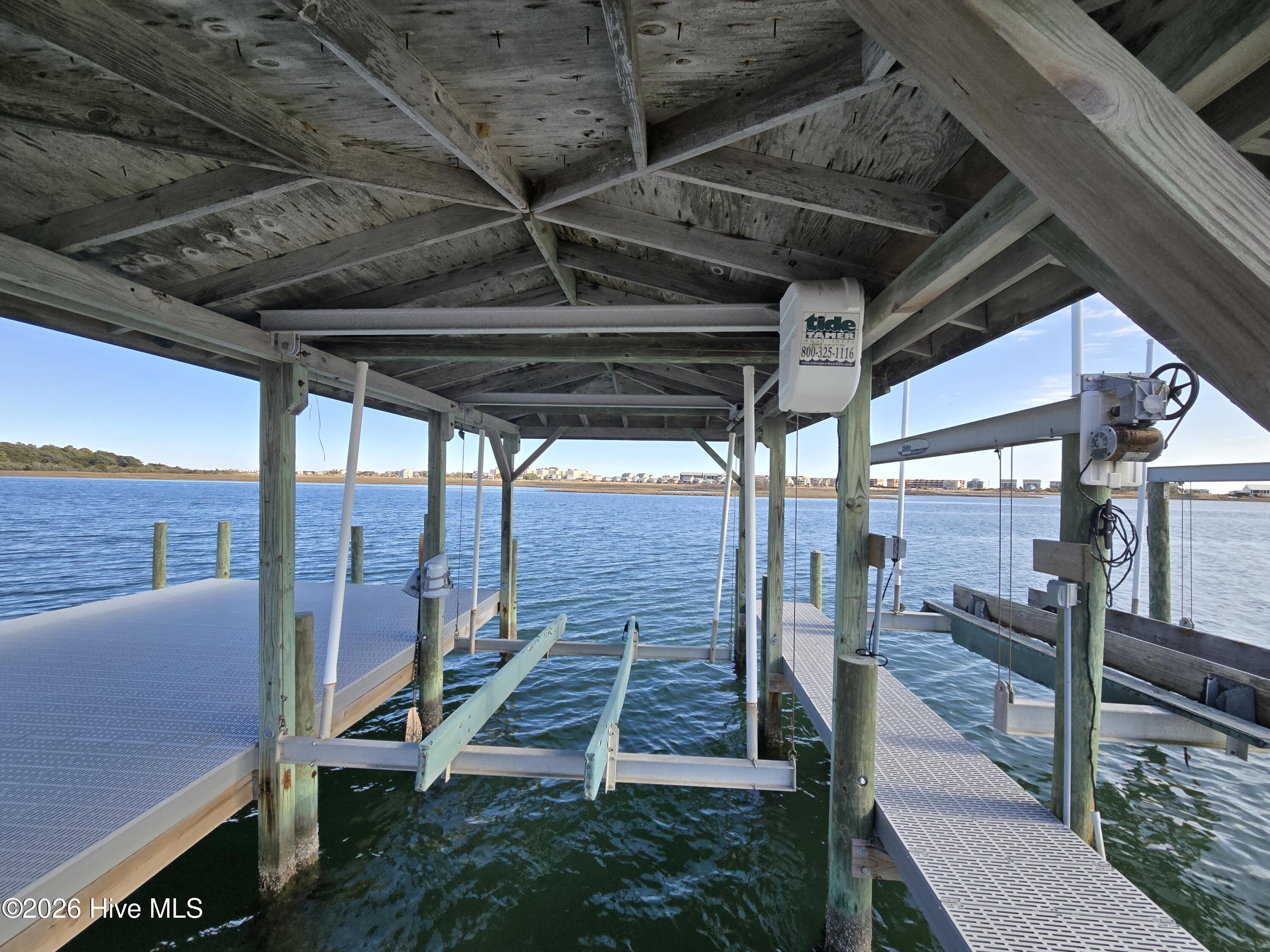 100553639 | Photo 29