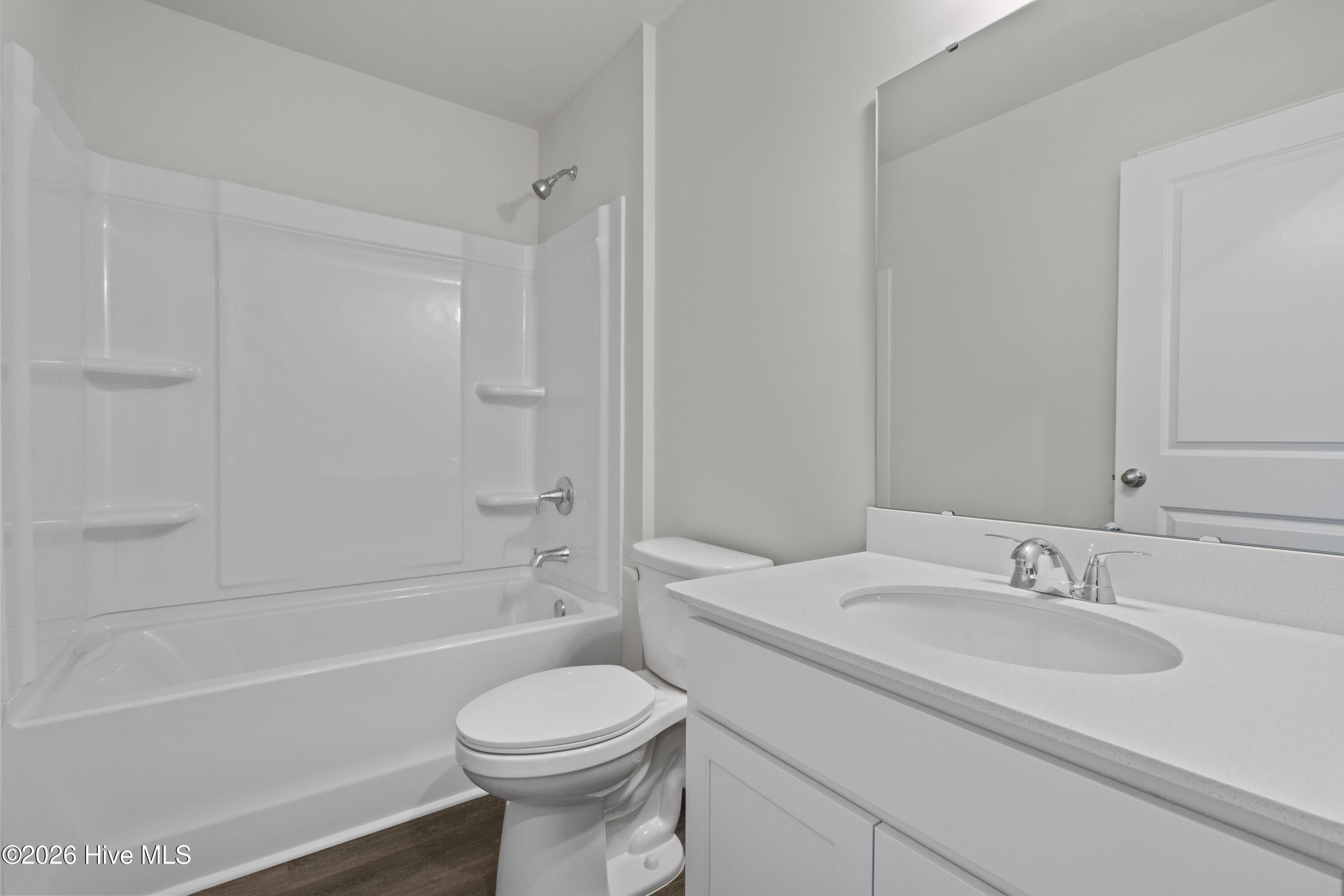 100552114 | Photo 32