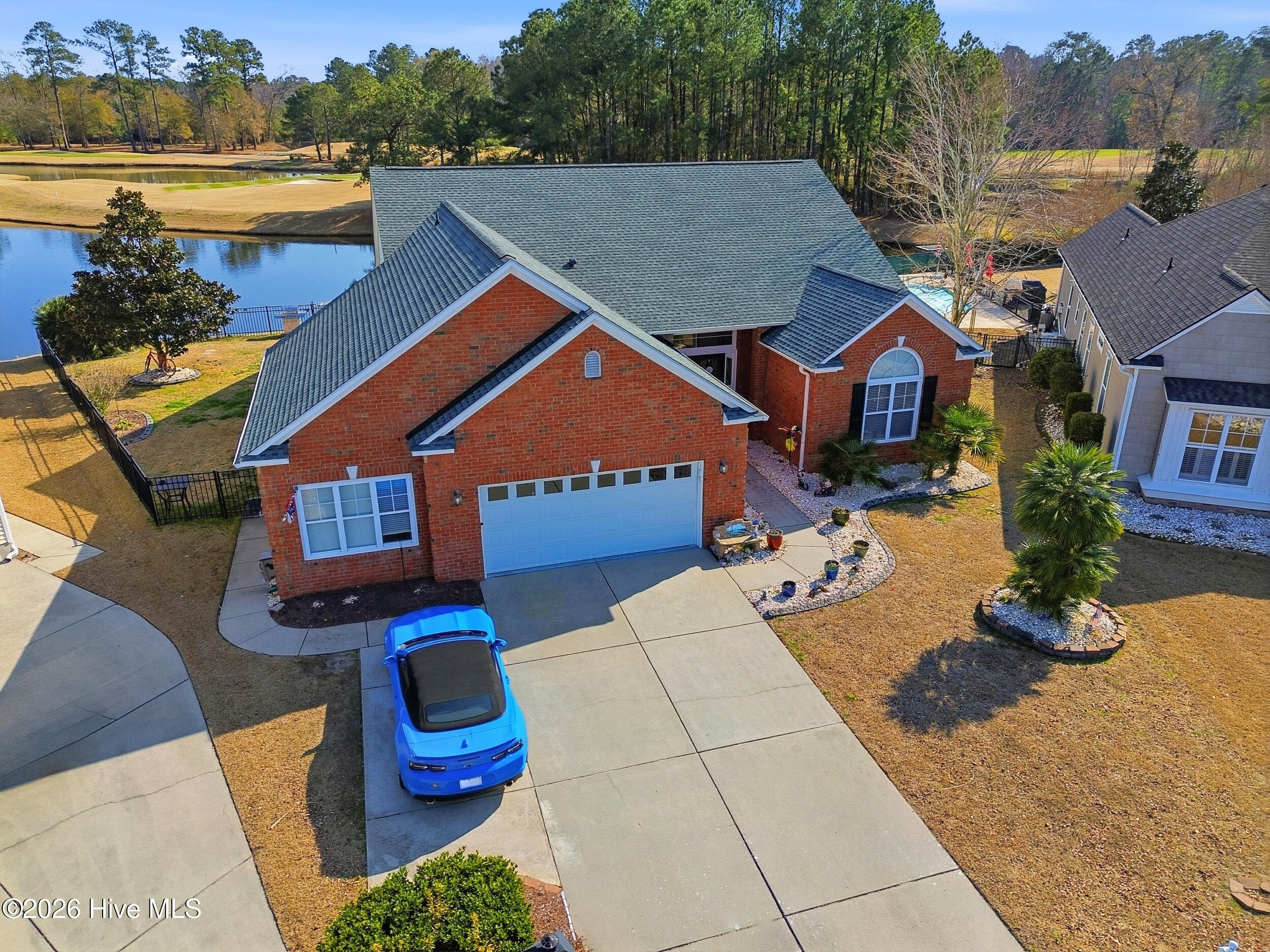 100553802 | Photo 66