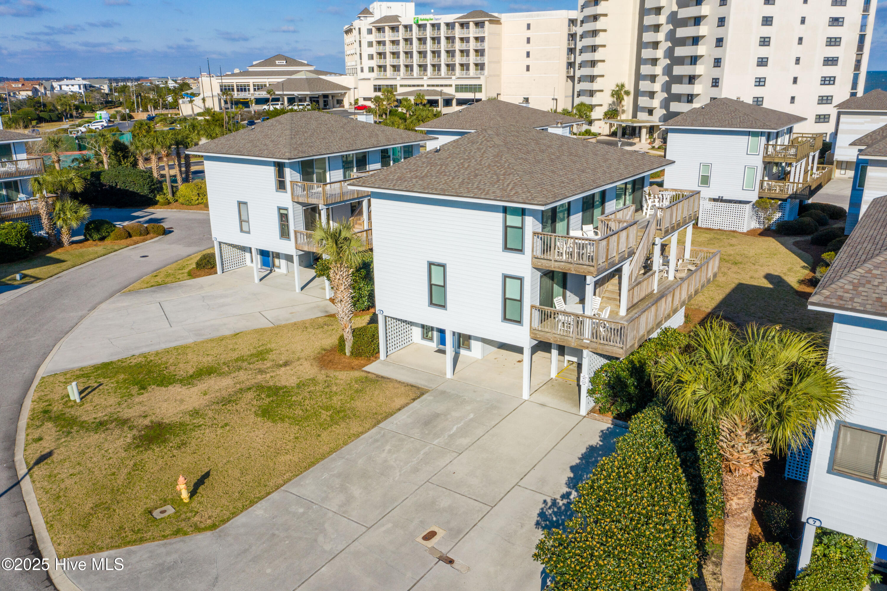 100553724 | Photo 13