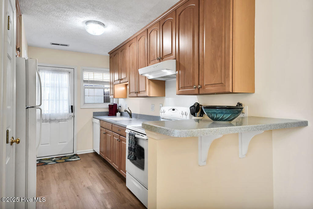 100541367 | Photo 12