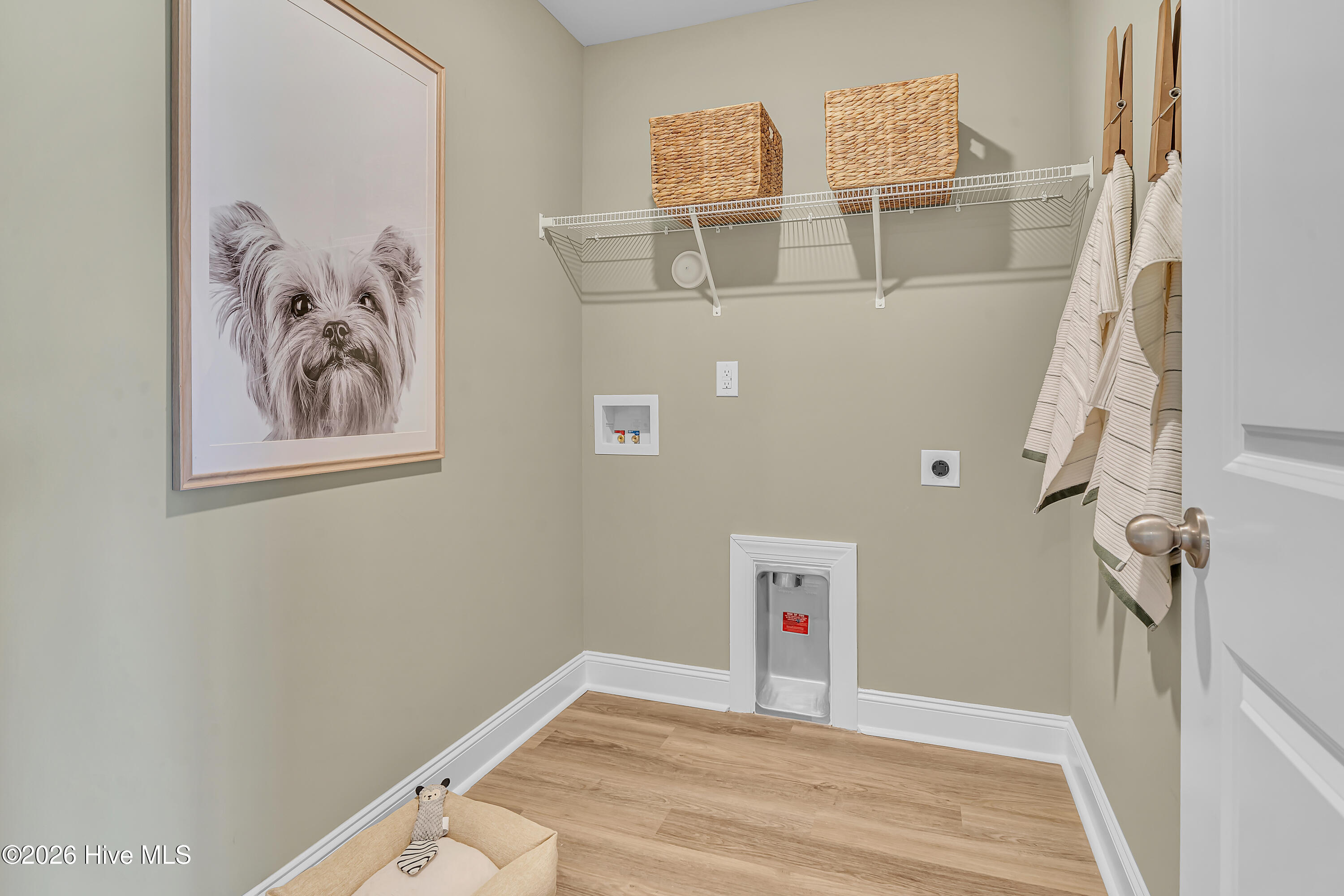 100567015 | Photo 21