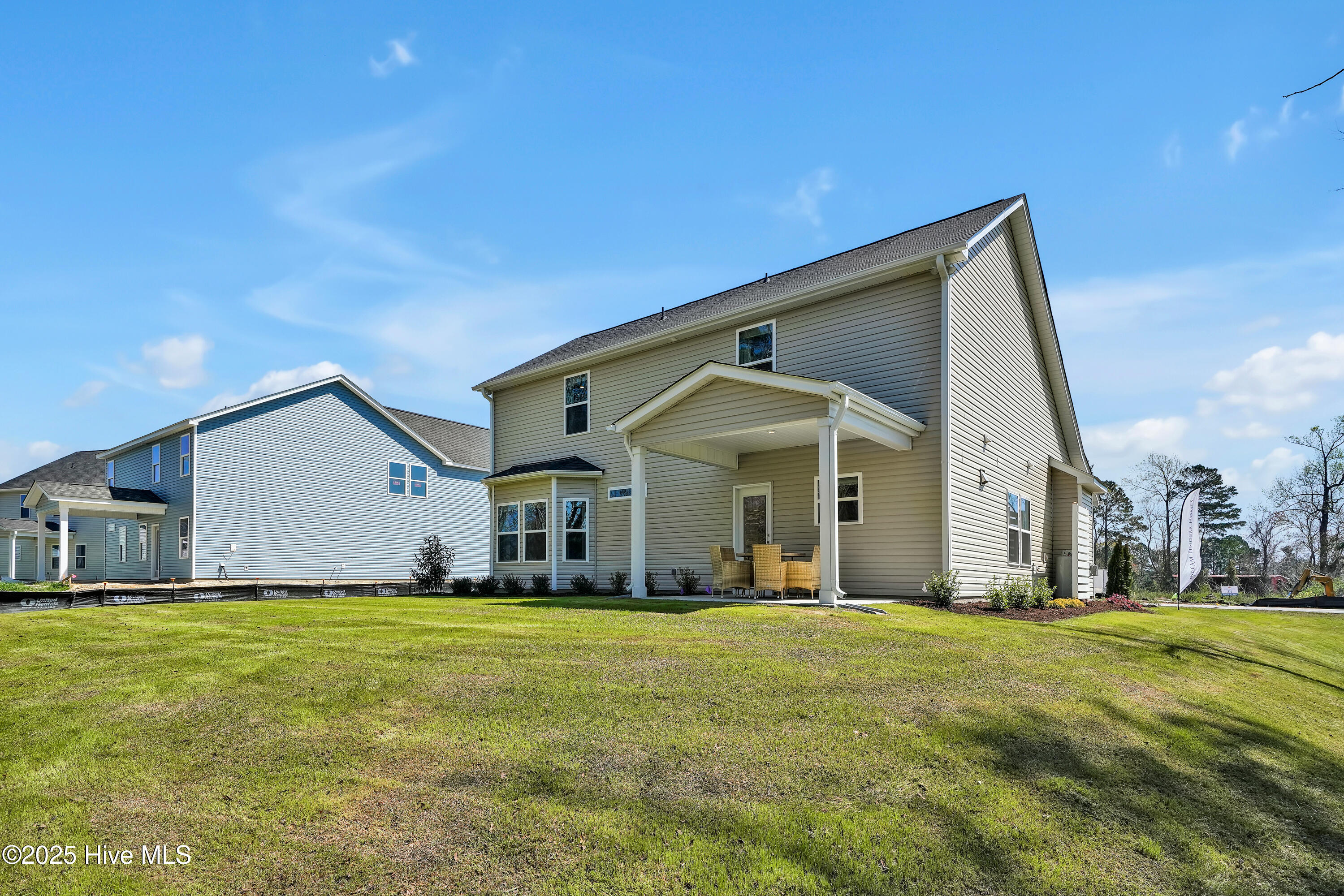 100535956 | Photo 48