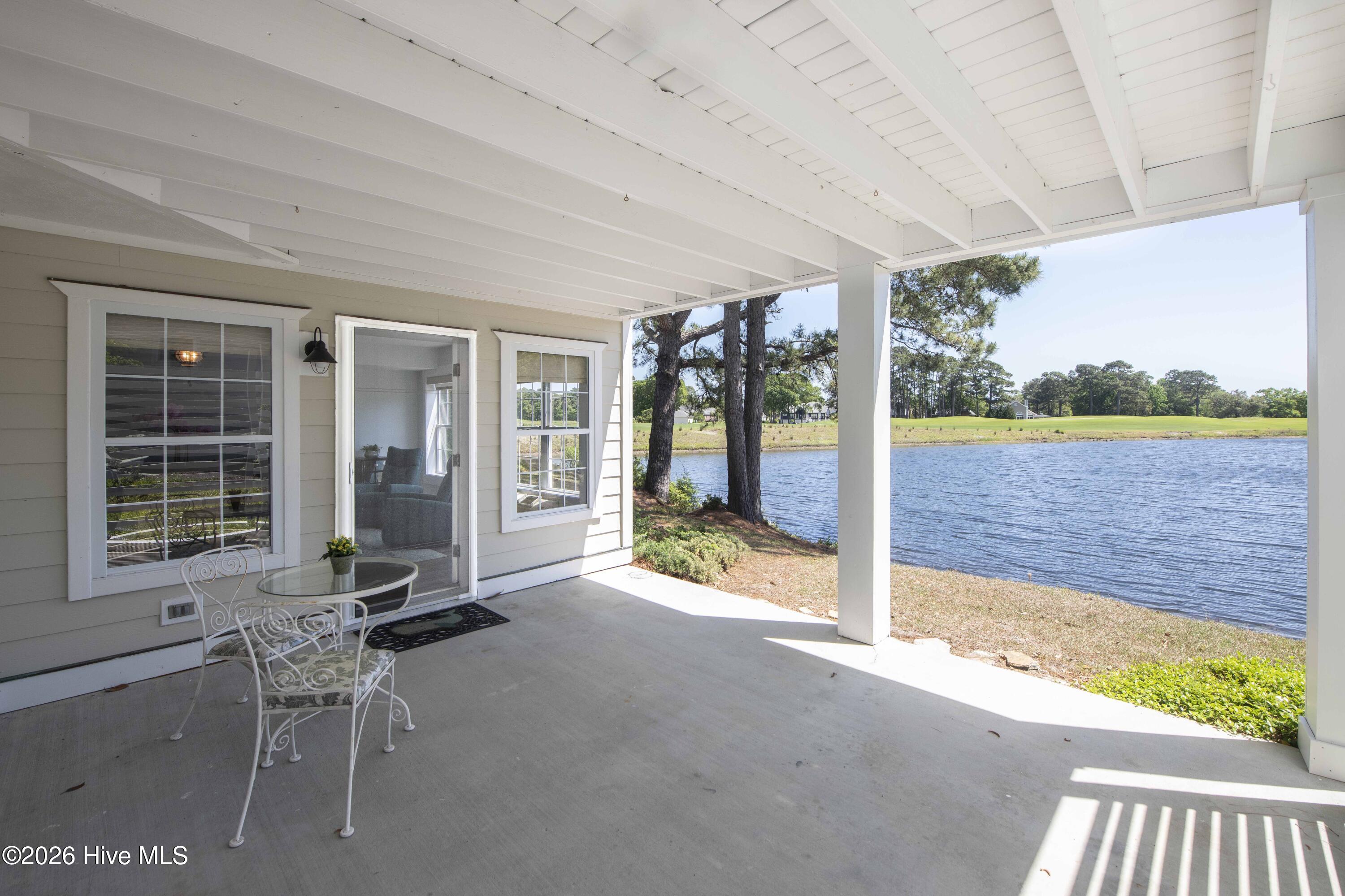 100563041 | Photo 44