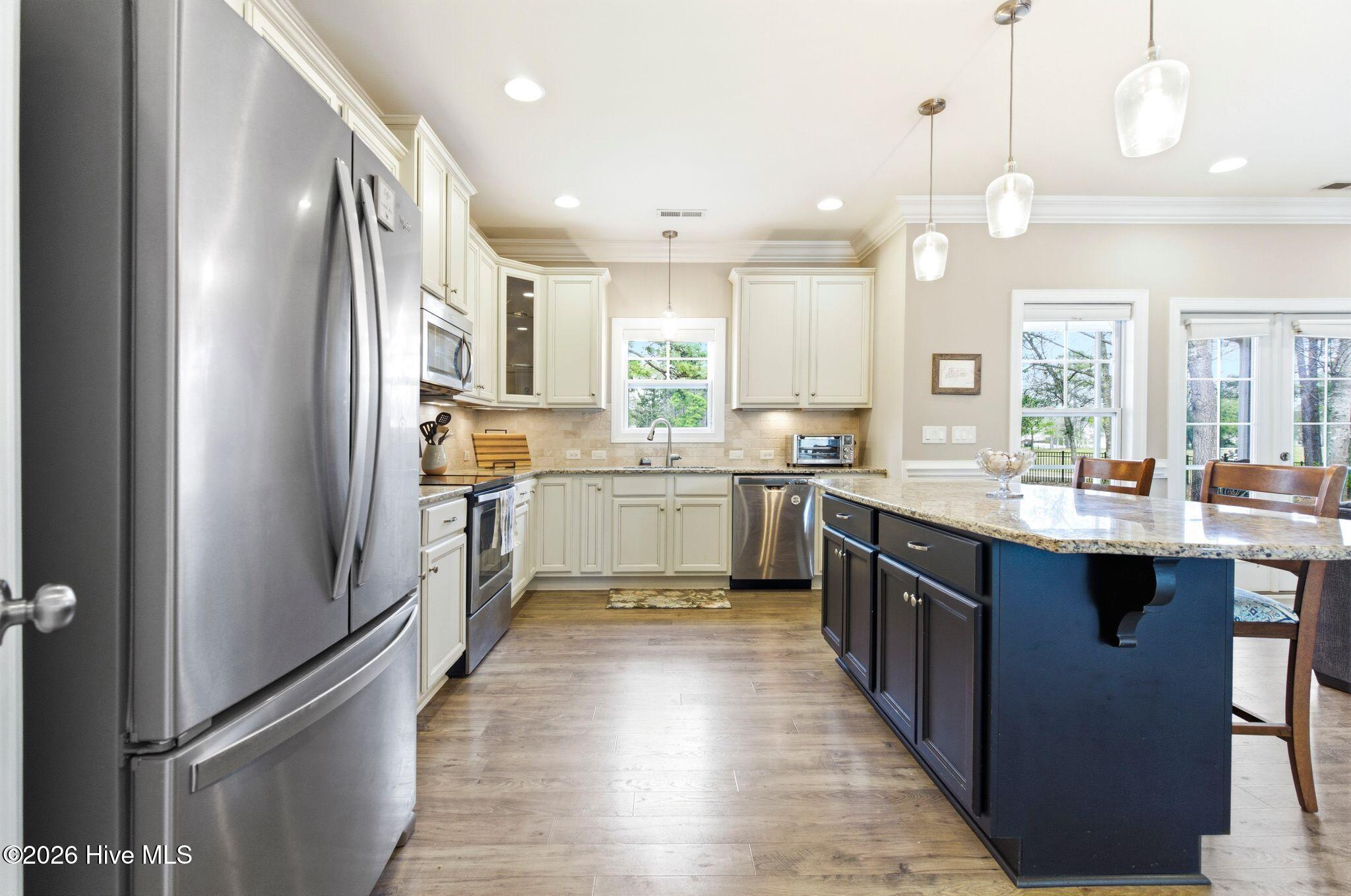 100564498 | Photo 18